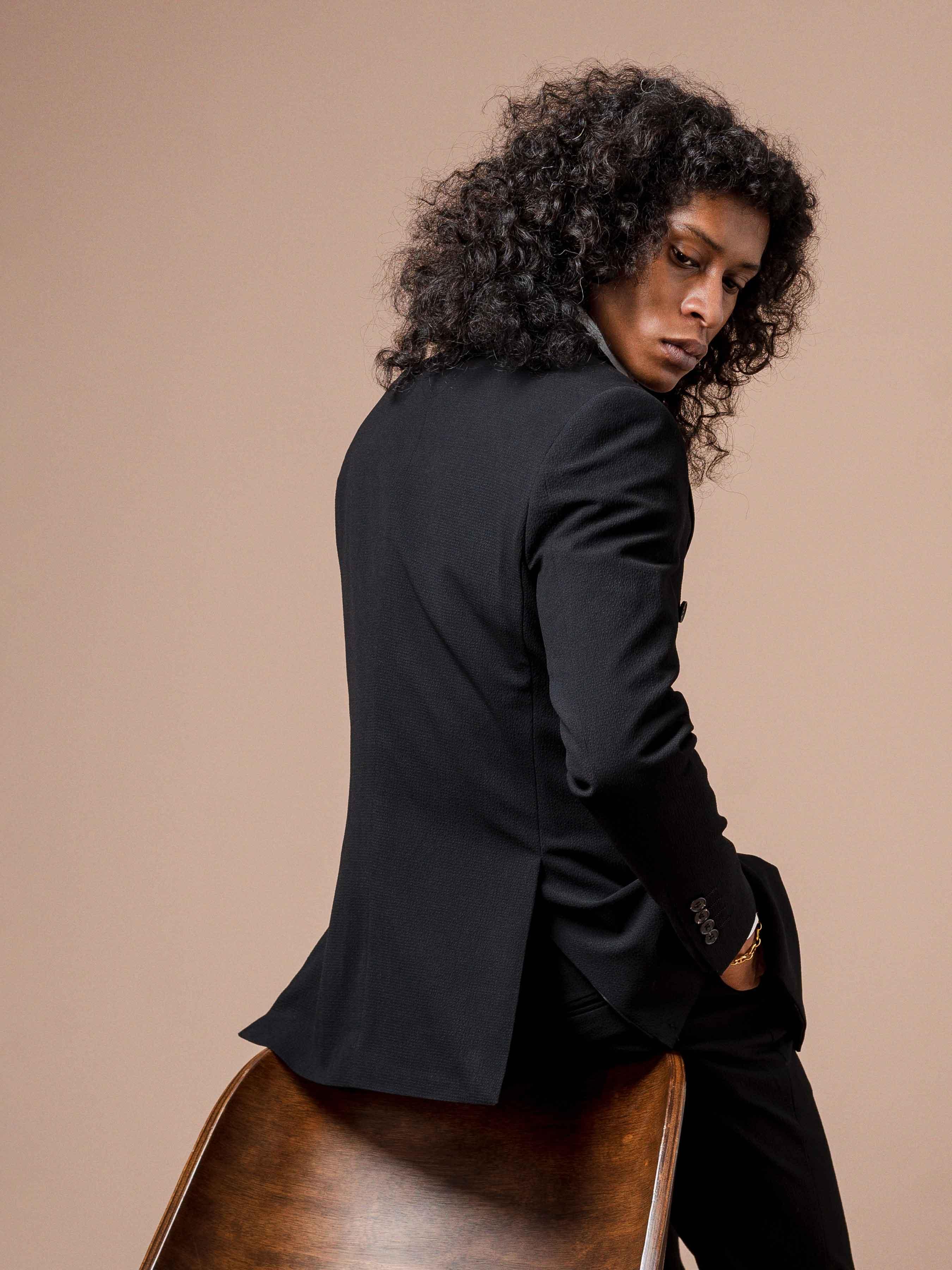 5DoubleBreastedSuitBlazerSeersuckerBlackPlain_PeakLapel - Zeve