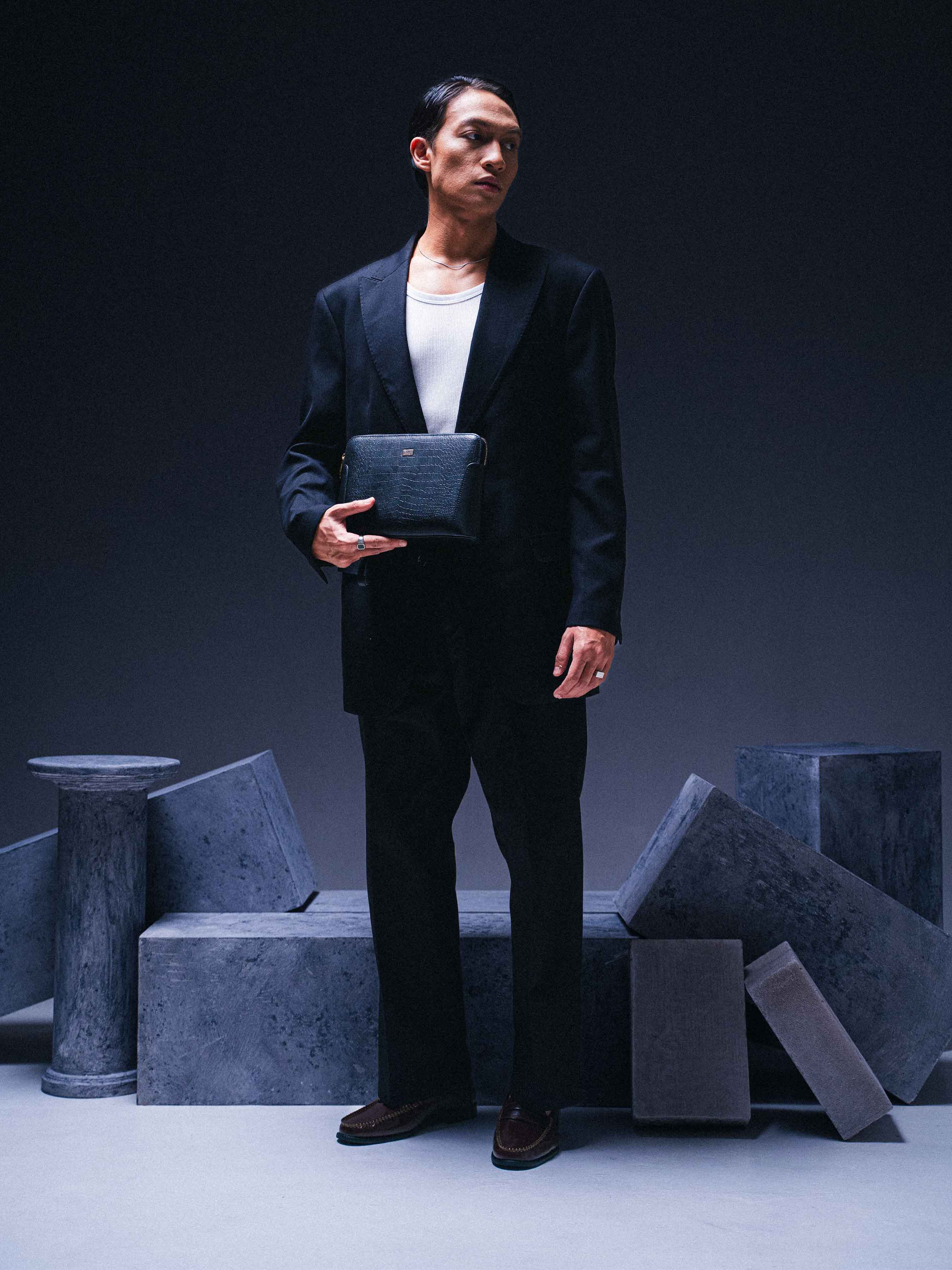 Aurelio Clutch - Black Croco Leather