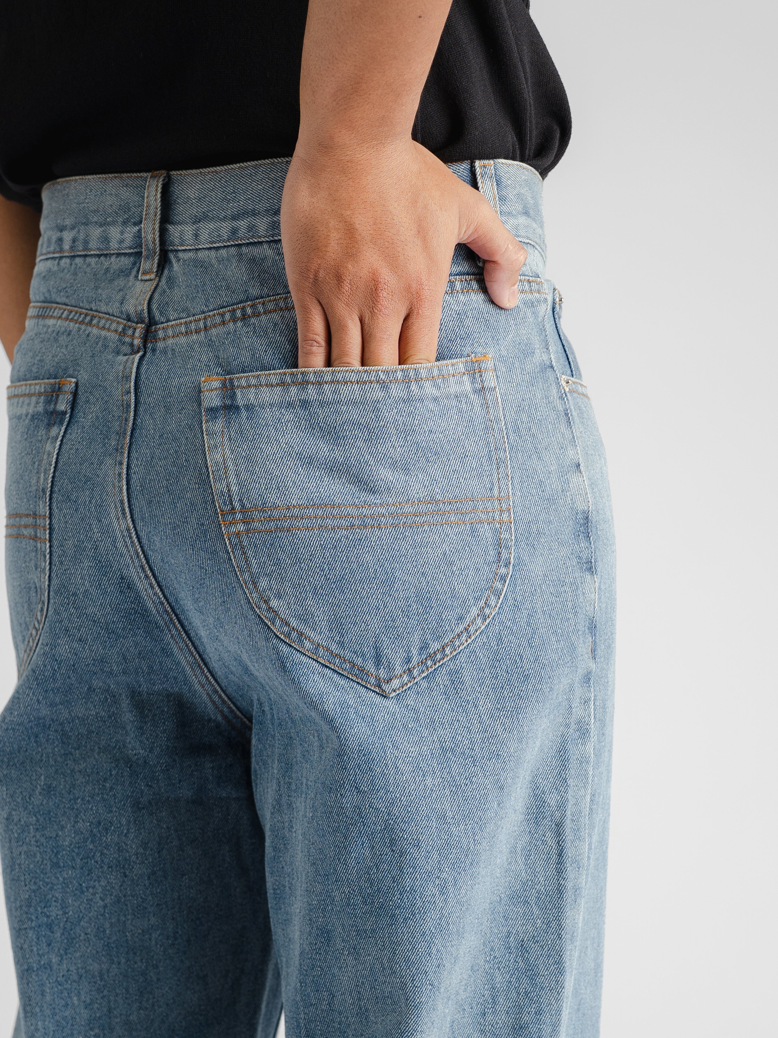 Palermo High Waisted Jeans - Light Blue (Wide Fit)