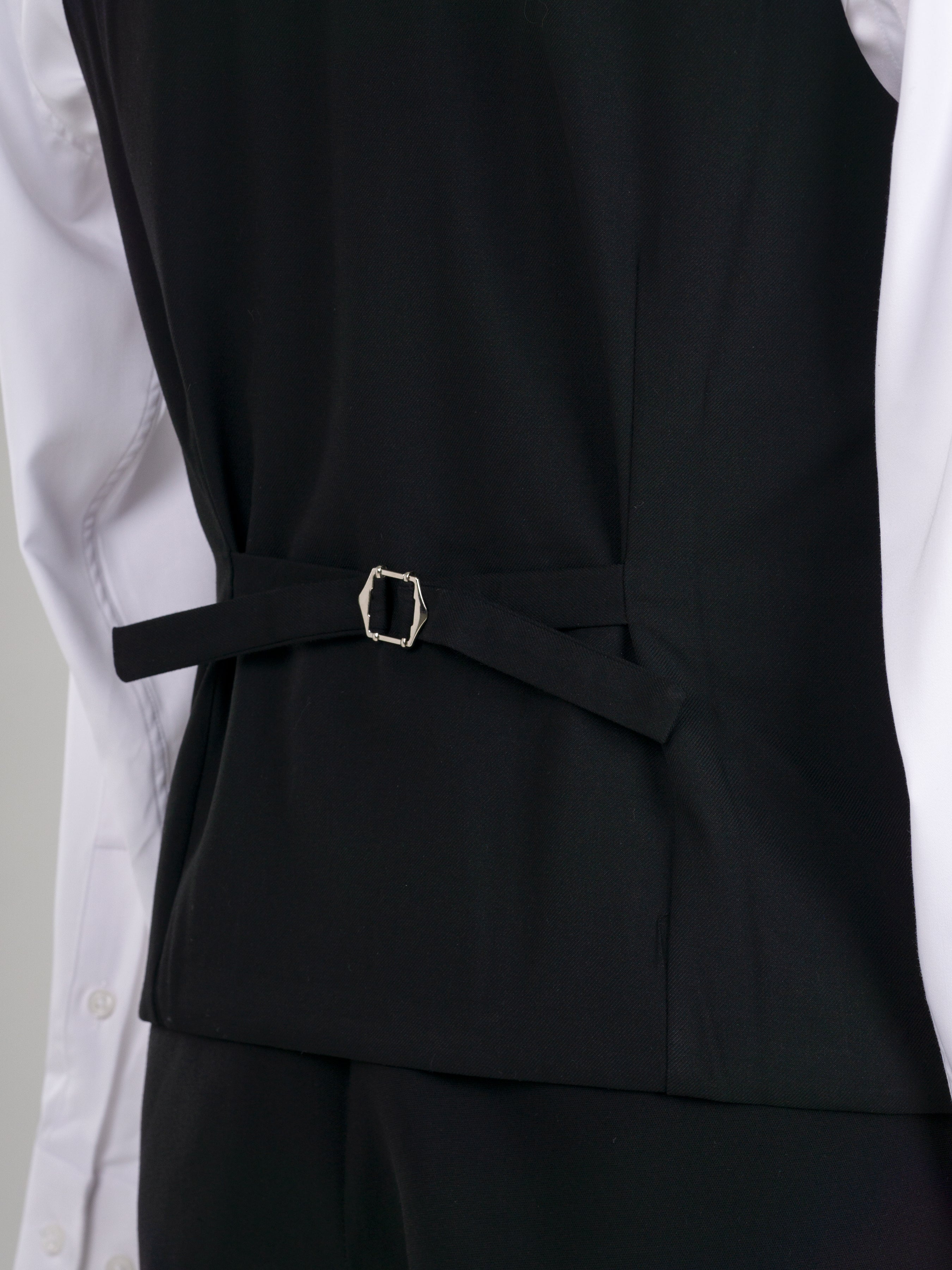 Black-Vest-5 - Zeve