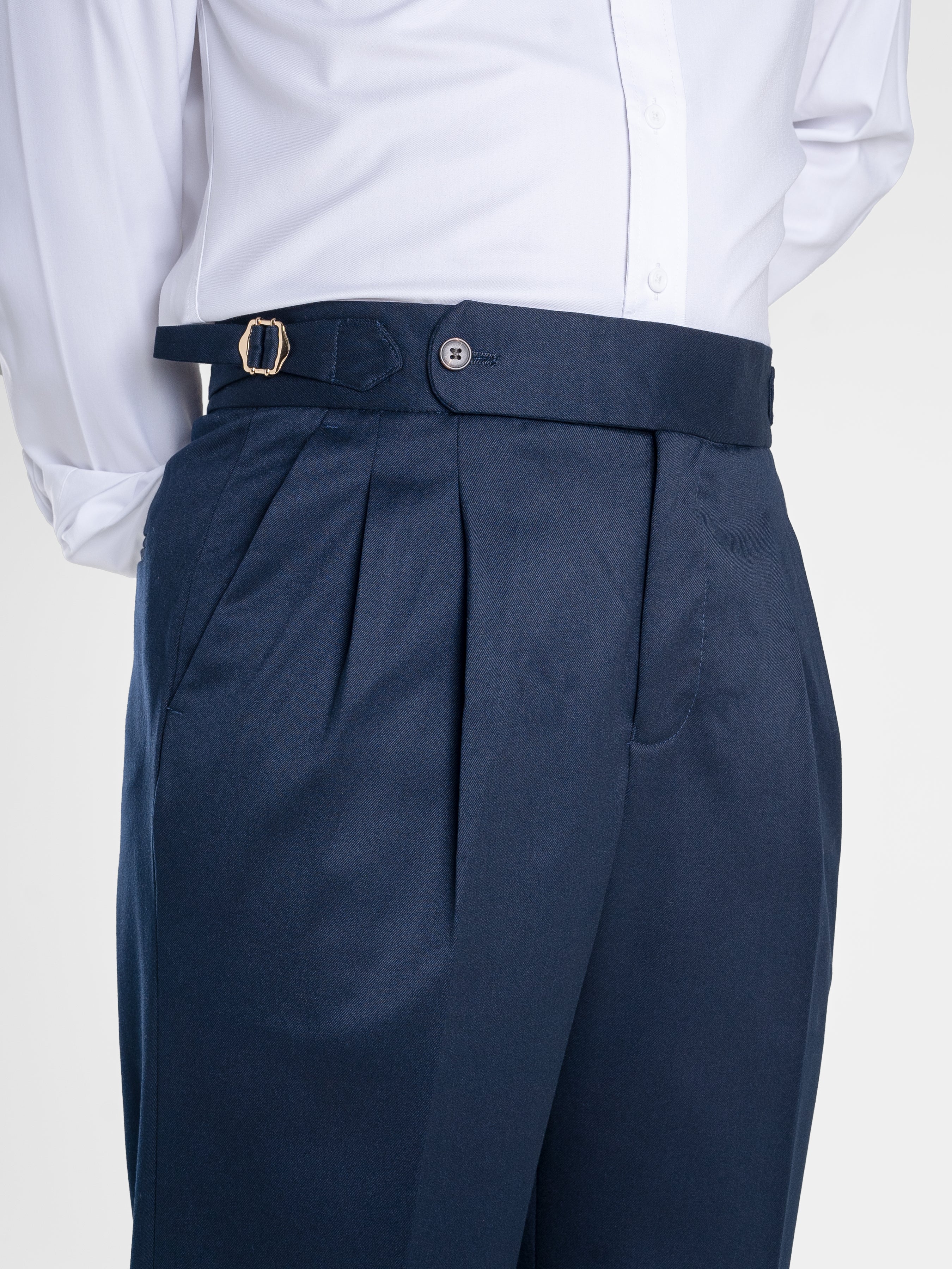 Closeup-DeepBlue-Side-Adjusters - Zeve