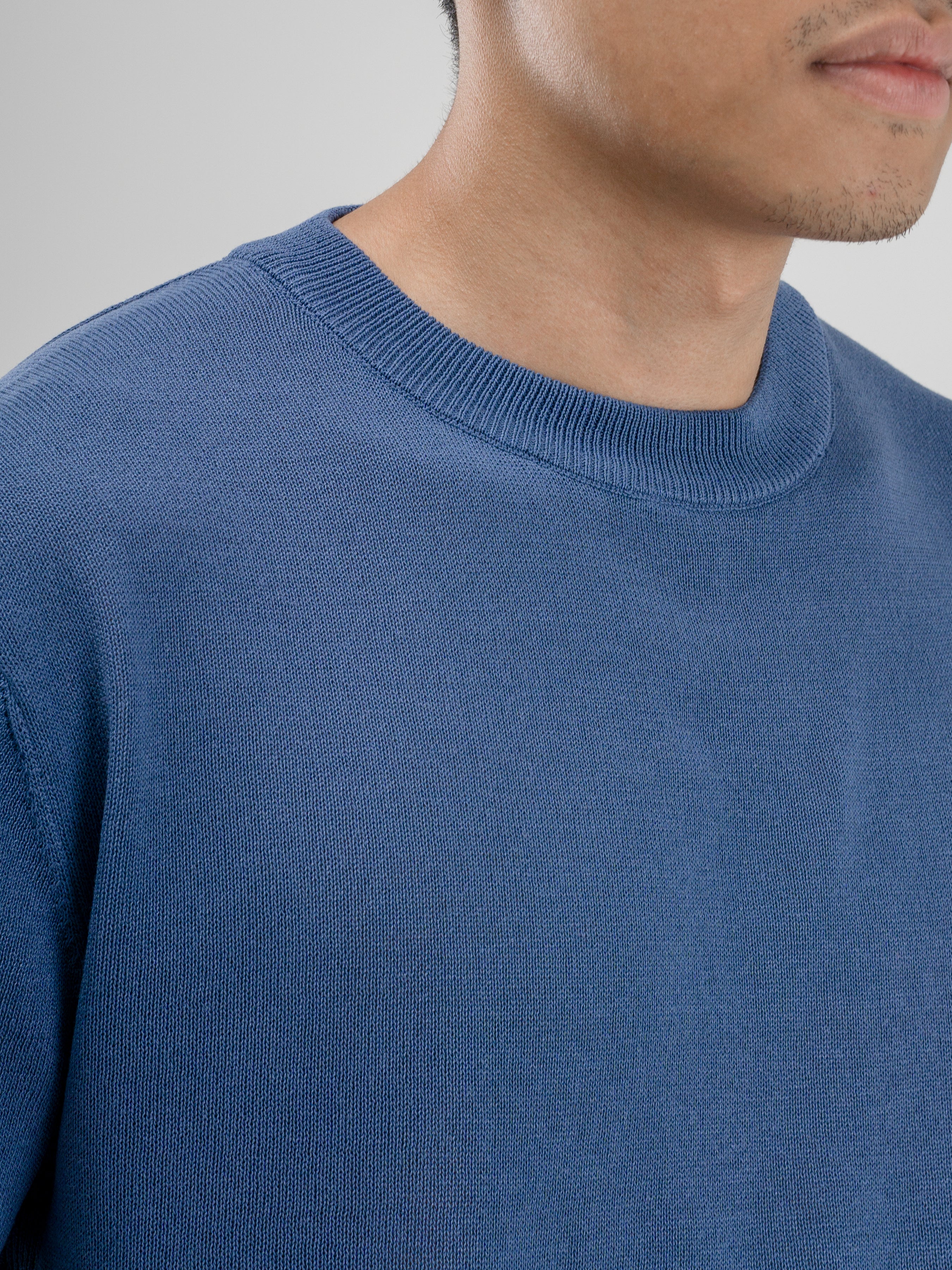 Dany-Round-Neck-Tee-Steel-Blue_04 - Zeve