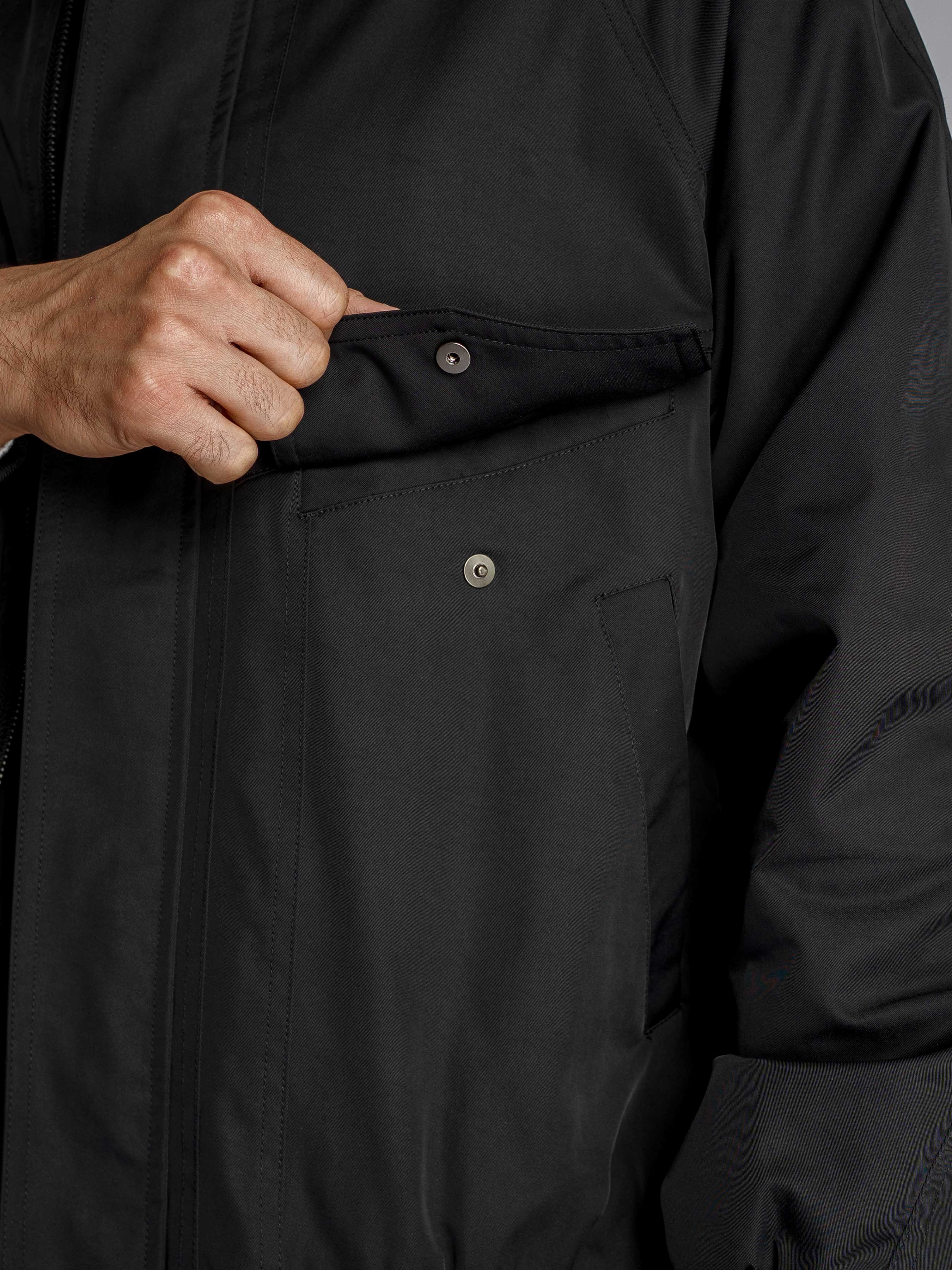 FortisBomberJacketBlackPocket2 - Zeve