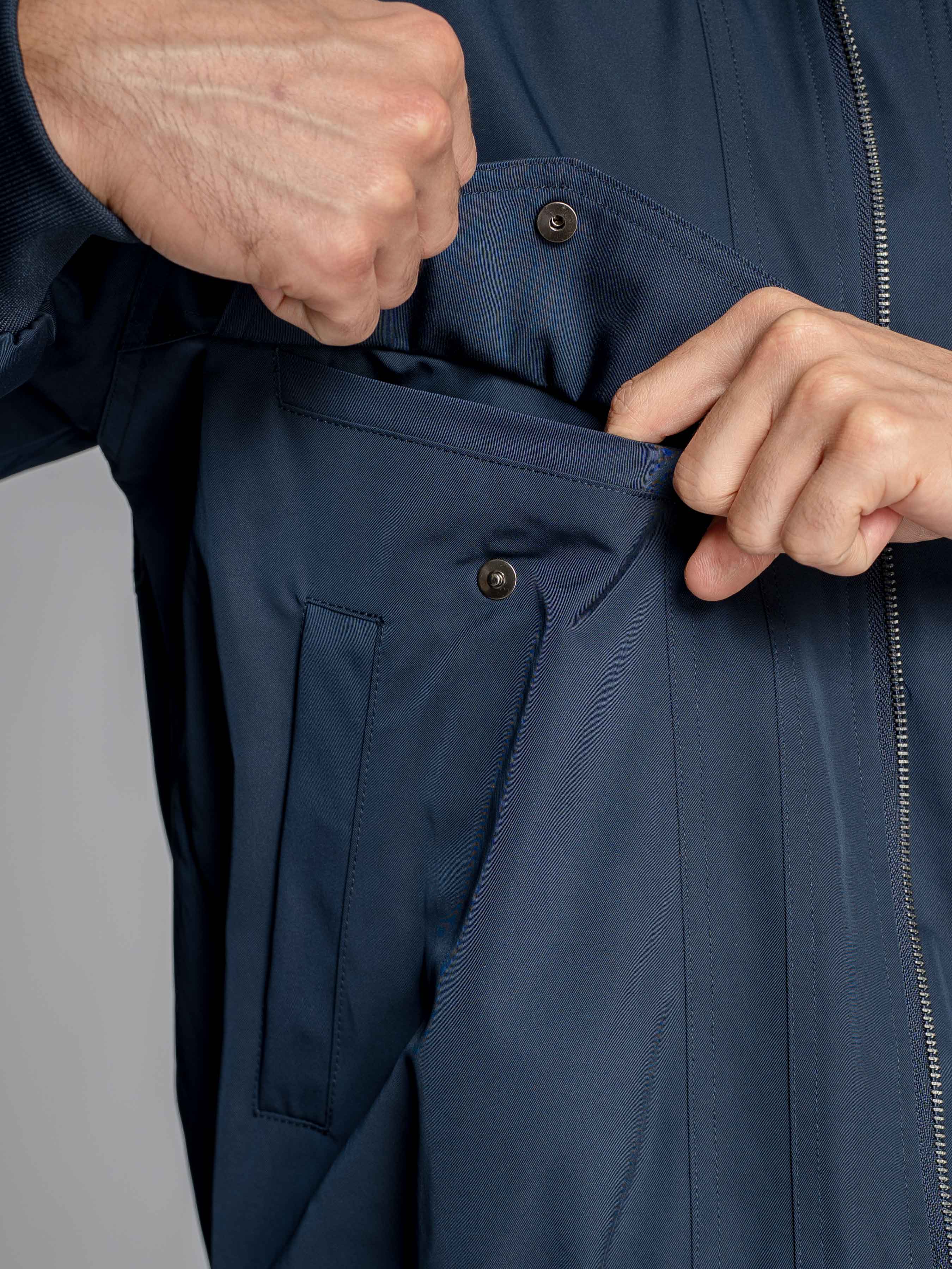 FortisBomberJacketDarkBluePocket2 - Zeve