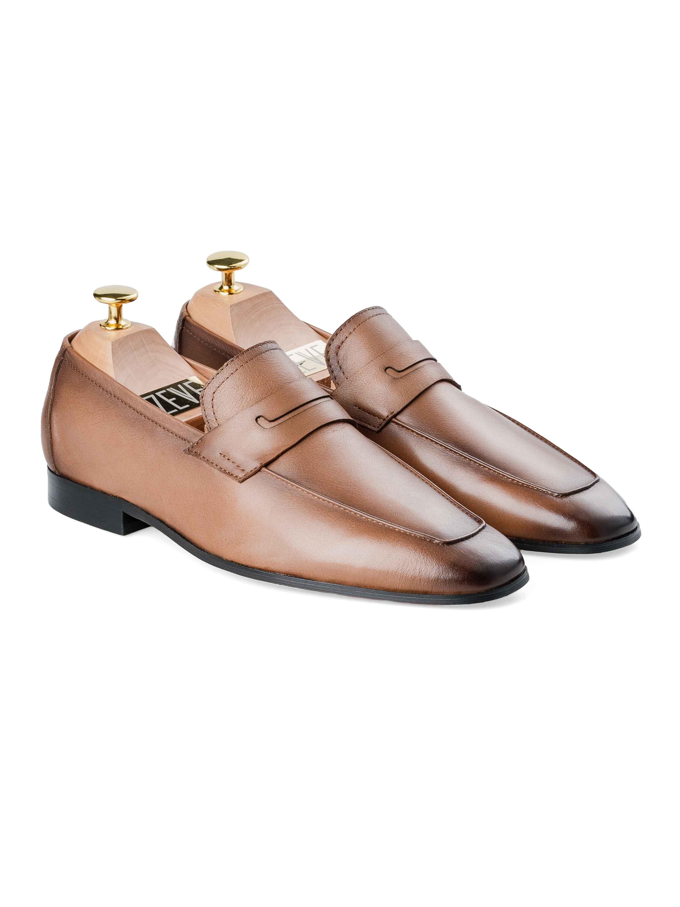 FrontMartinoPennyLoaferCoffee_HandPaintedPatina_a108be4b-5af3-45f3-a0c1-506df6caf2a5 - Zeve