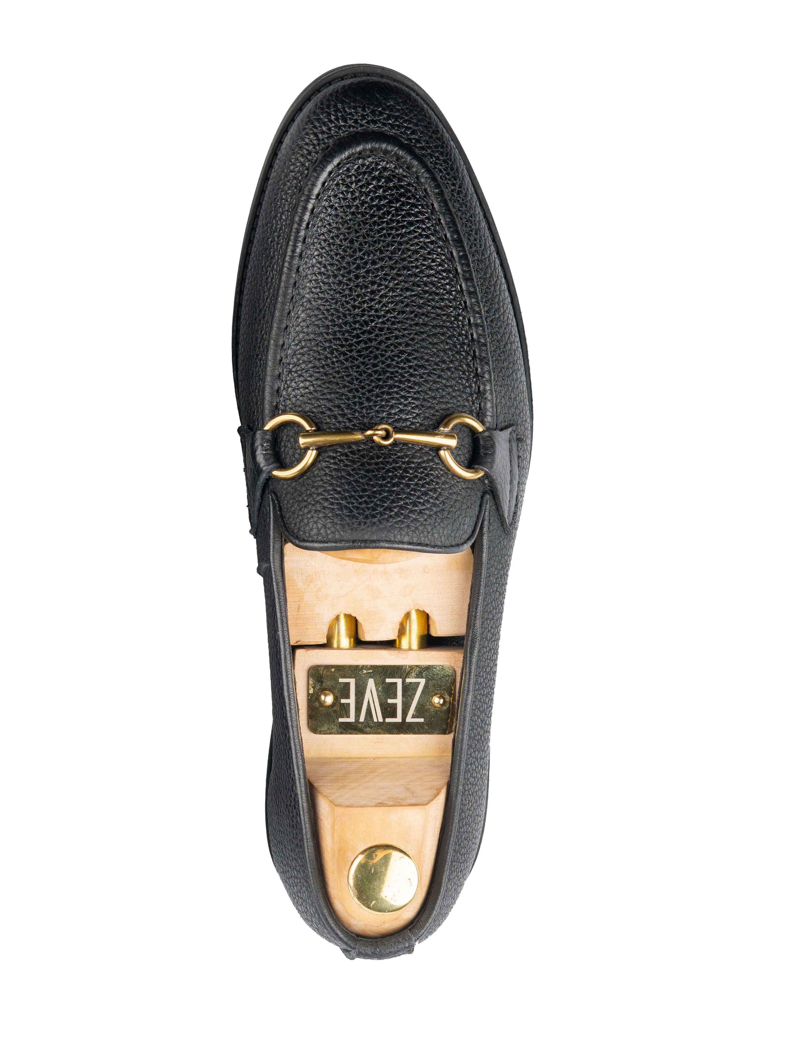 Horsebit-Buckle-Loafer-Black-Pebble-Grain-Leather_05 - Zeve