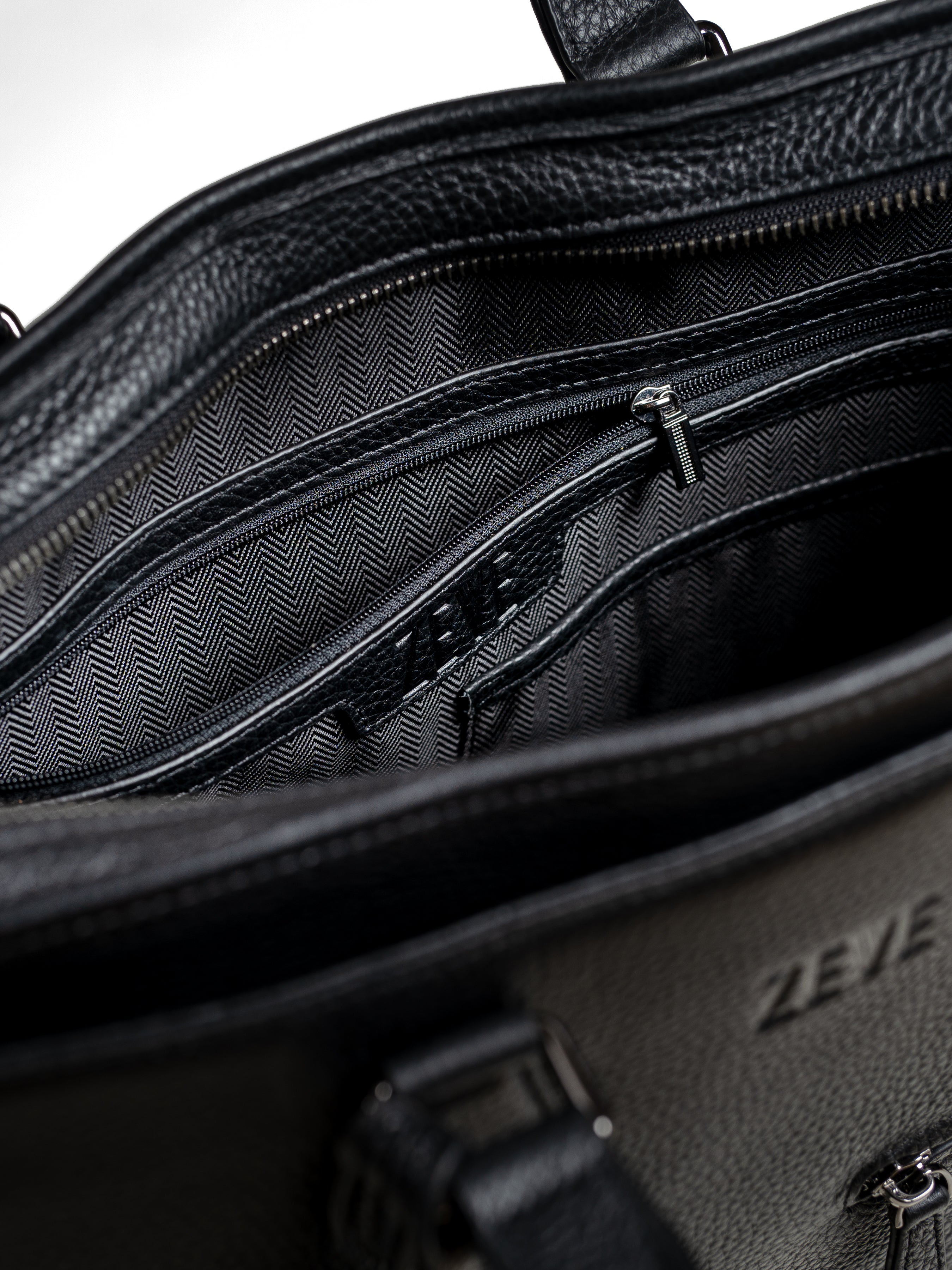 Inside2BellunoBriefcaseBlackPebbleLeather - Zeve