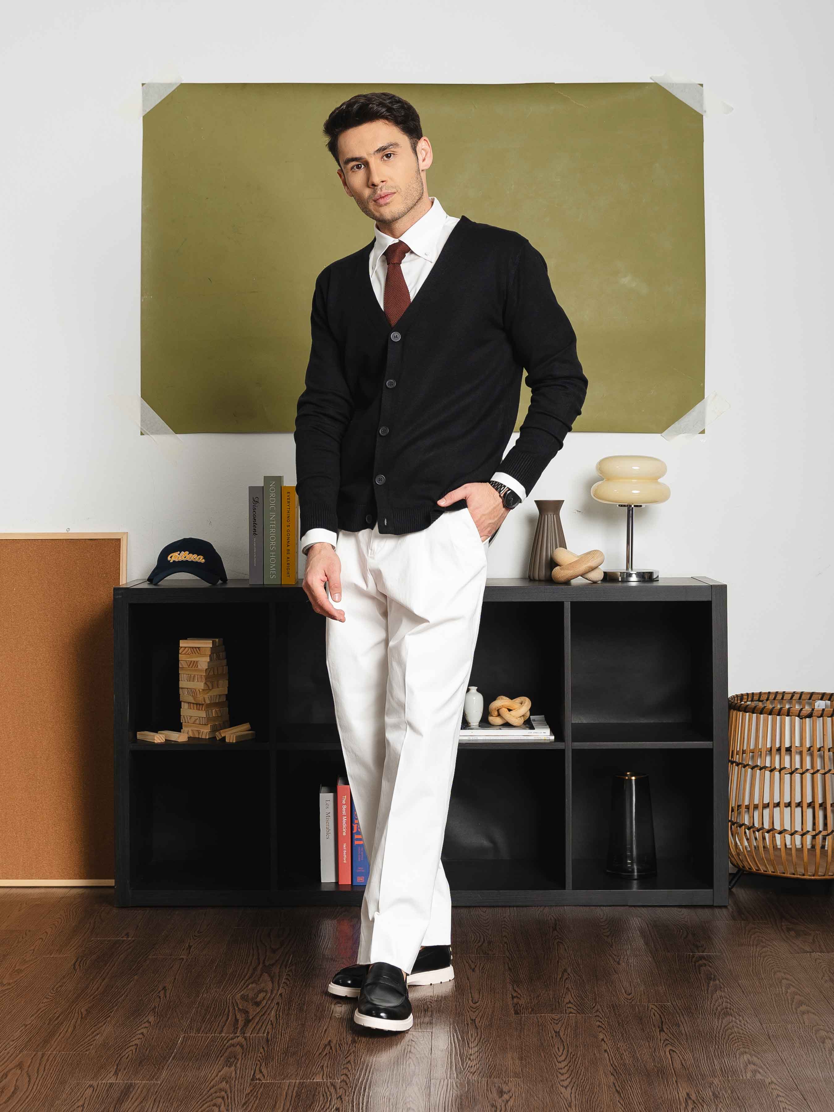 Knit Cardigan - Black Button-Up