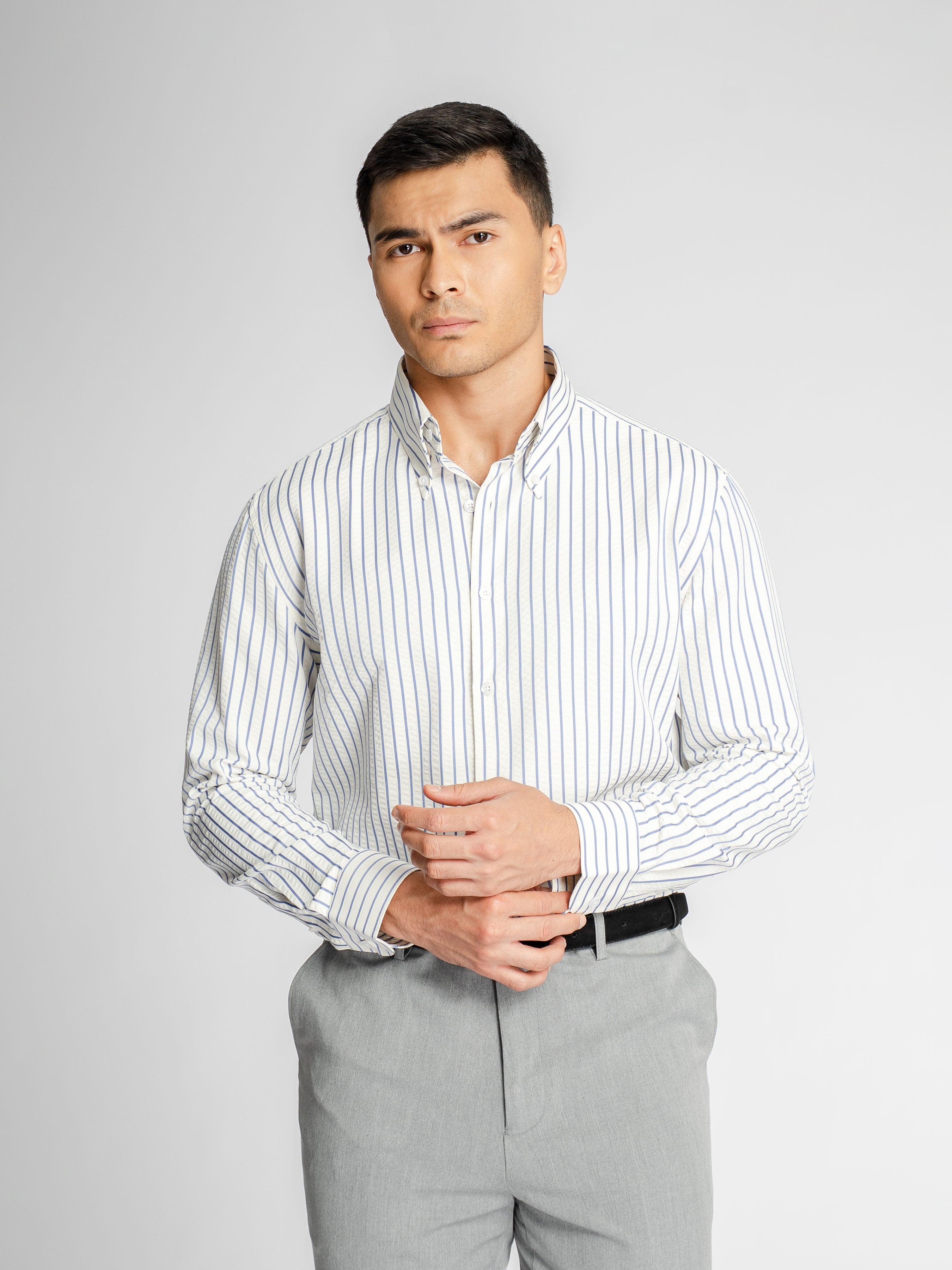MarciSeersuckerShirtWhiteBlueStripe_ButtonDownCollar_Main - Zeve