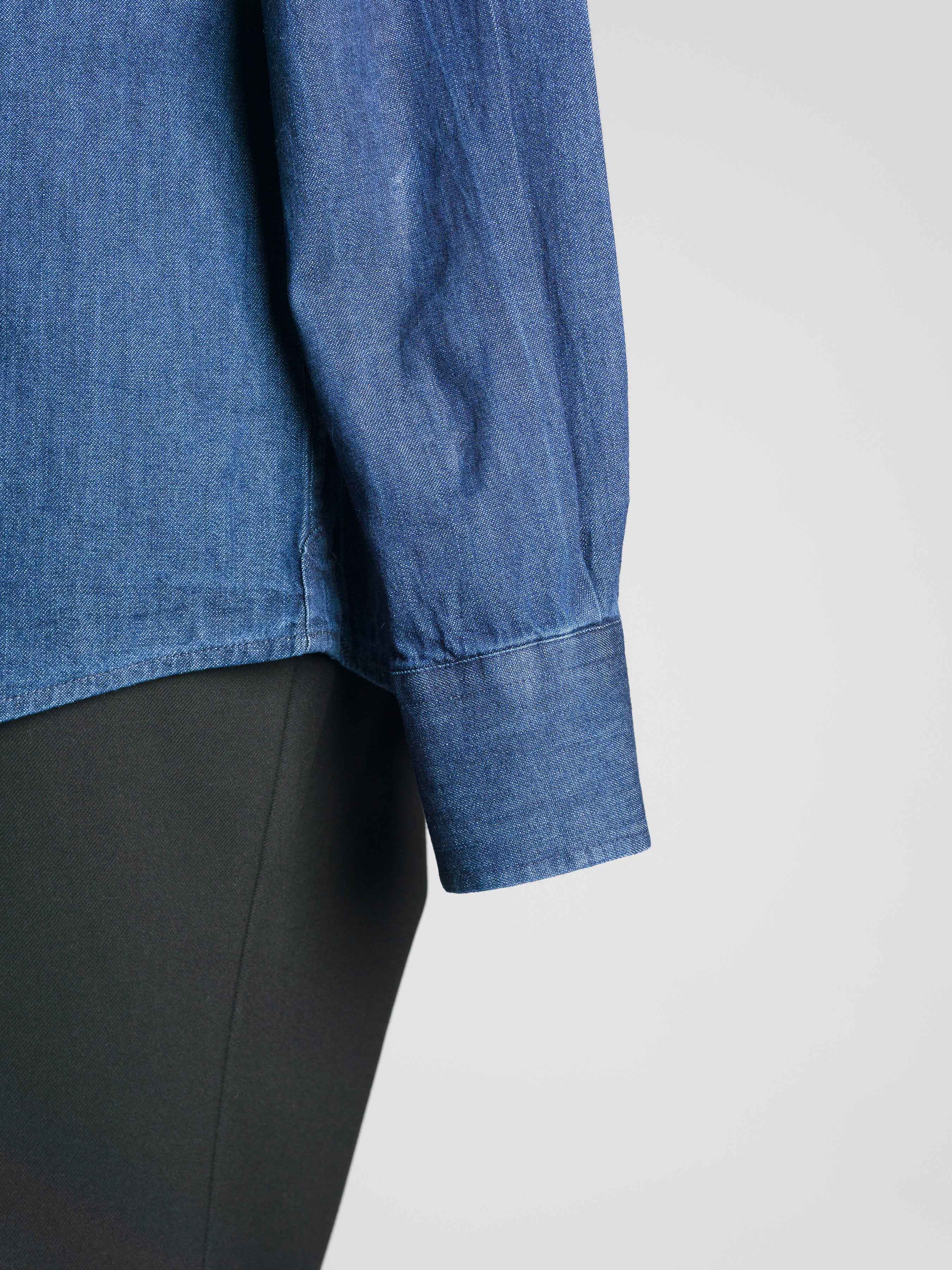 Mateo-Denim-Shirt-Dark-Blue-Windsor-Collar-Sleeve_72897f7d-bbcc-4e9b-907d-90f5c929ab62 - Zeve