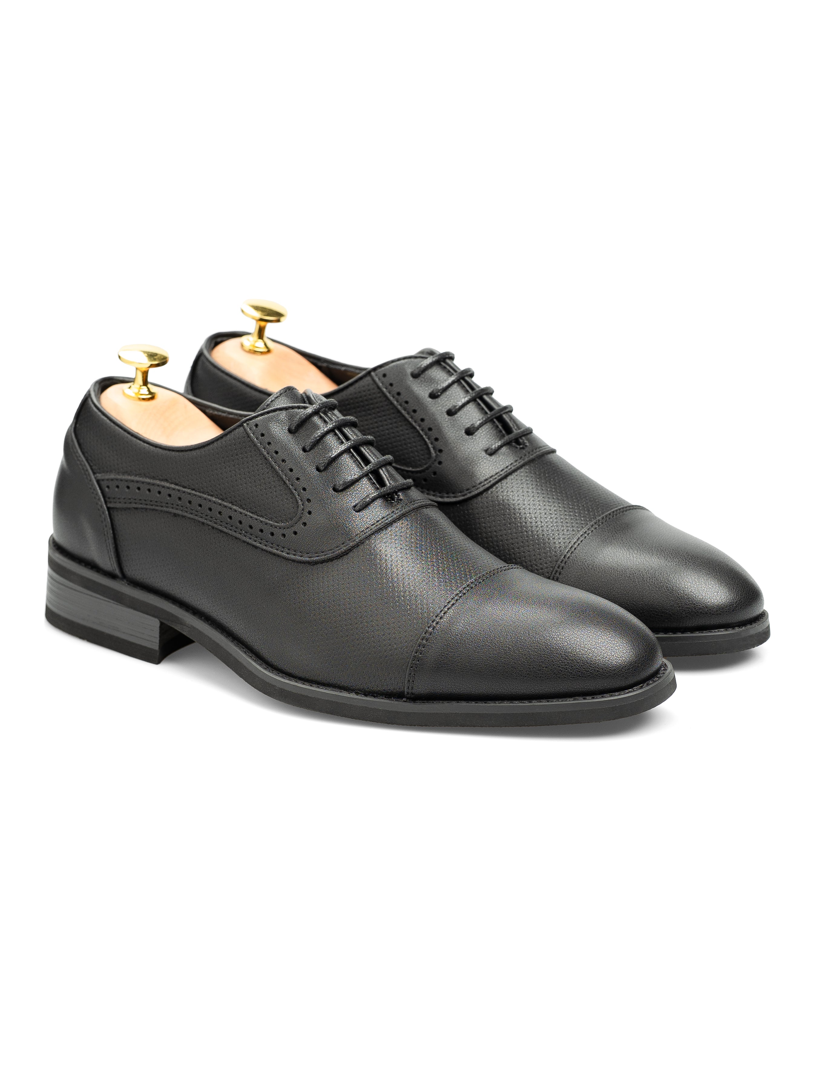 OxfordCapToeSolidBlackLeather_StudSole_Front - Zeve