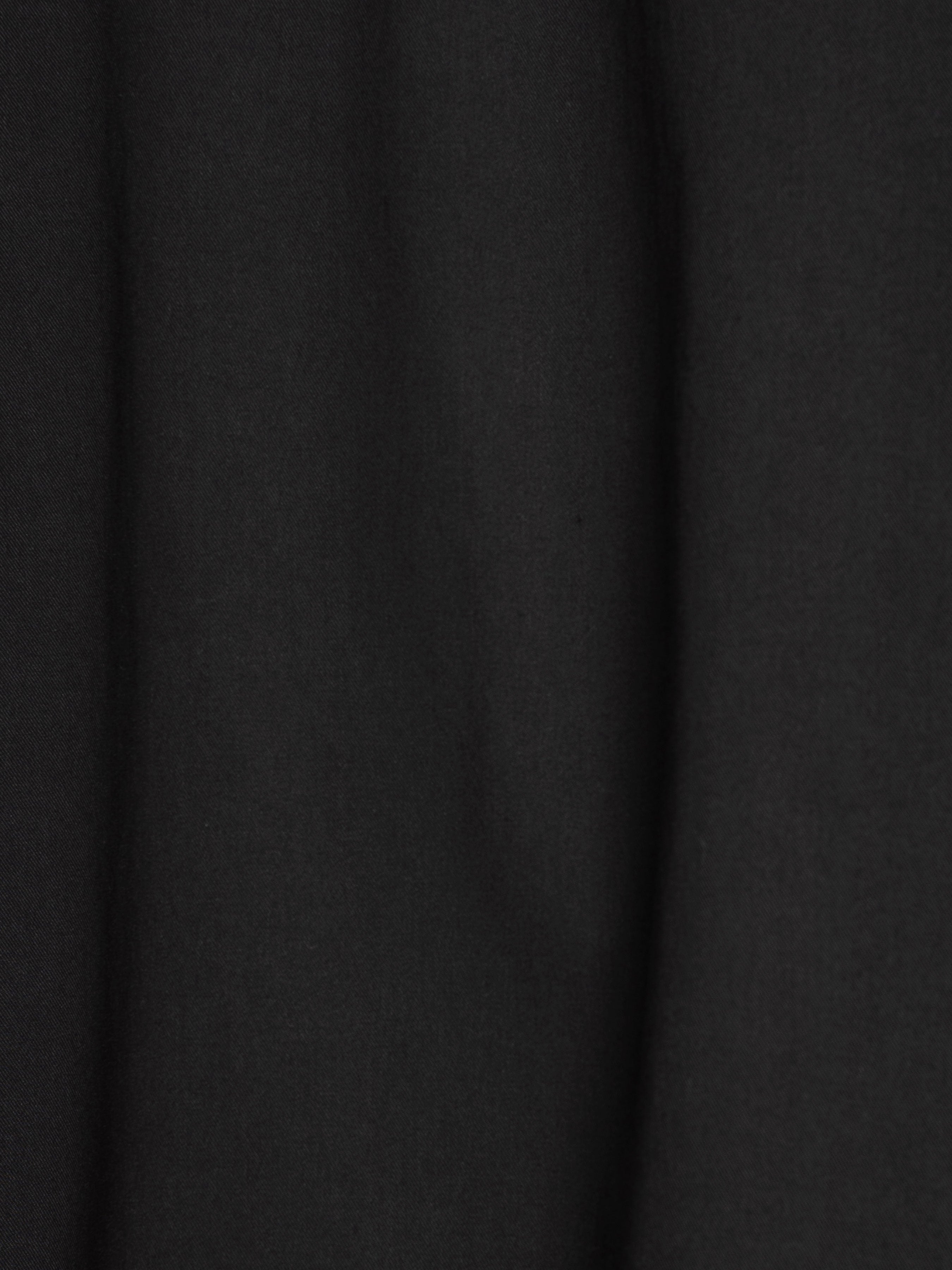 RistoShirtBlack_OpenCollar_8_321ba0ff-c056-4c99-a65b-969a92327bf5 - Zeve