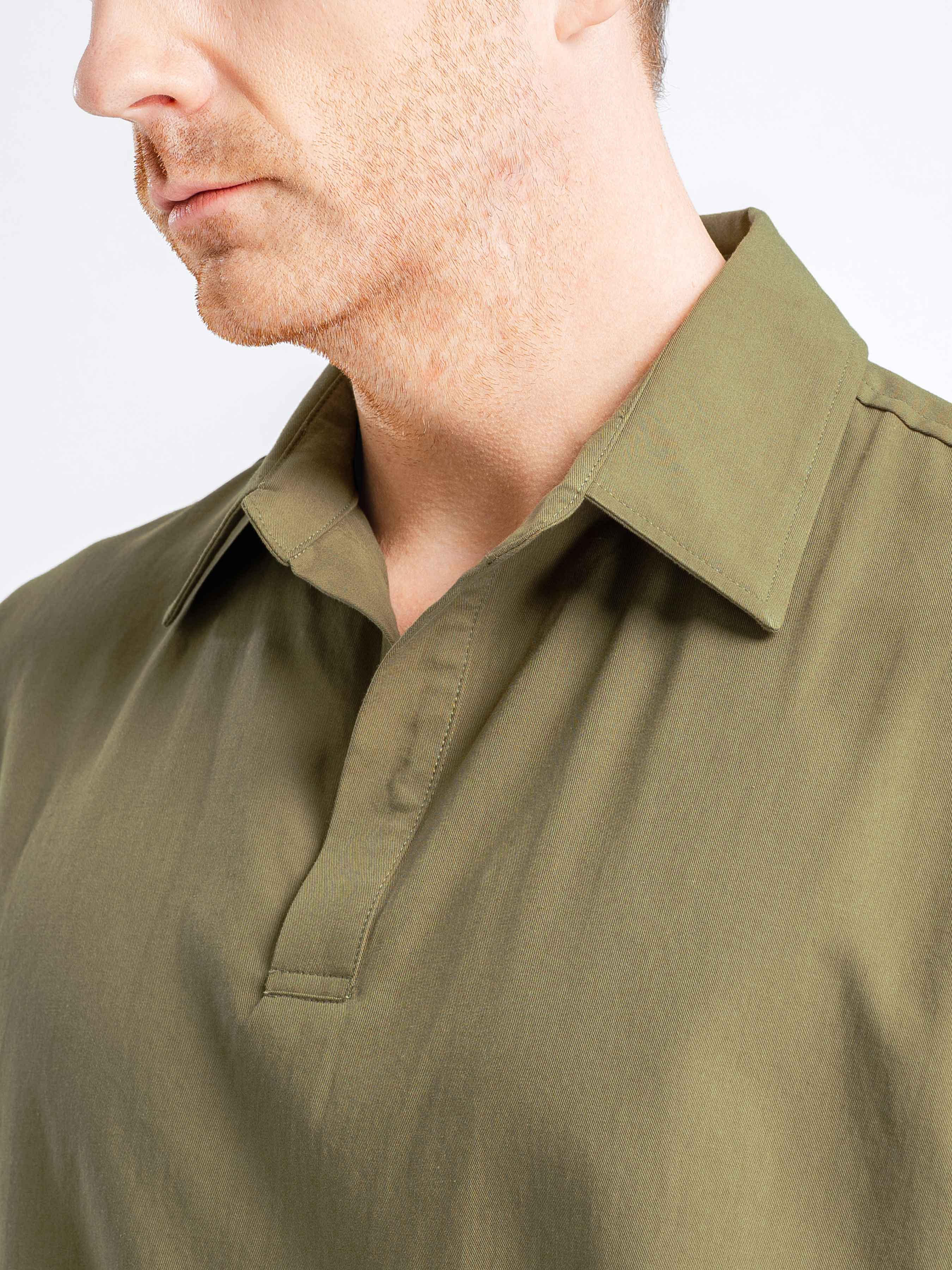 RistoShirtGreen_OpenCollar_6_7466f7b5-39b4-4045-b5af-e1cd45ed8f06 - Zeve