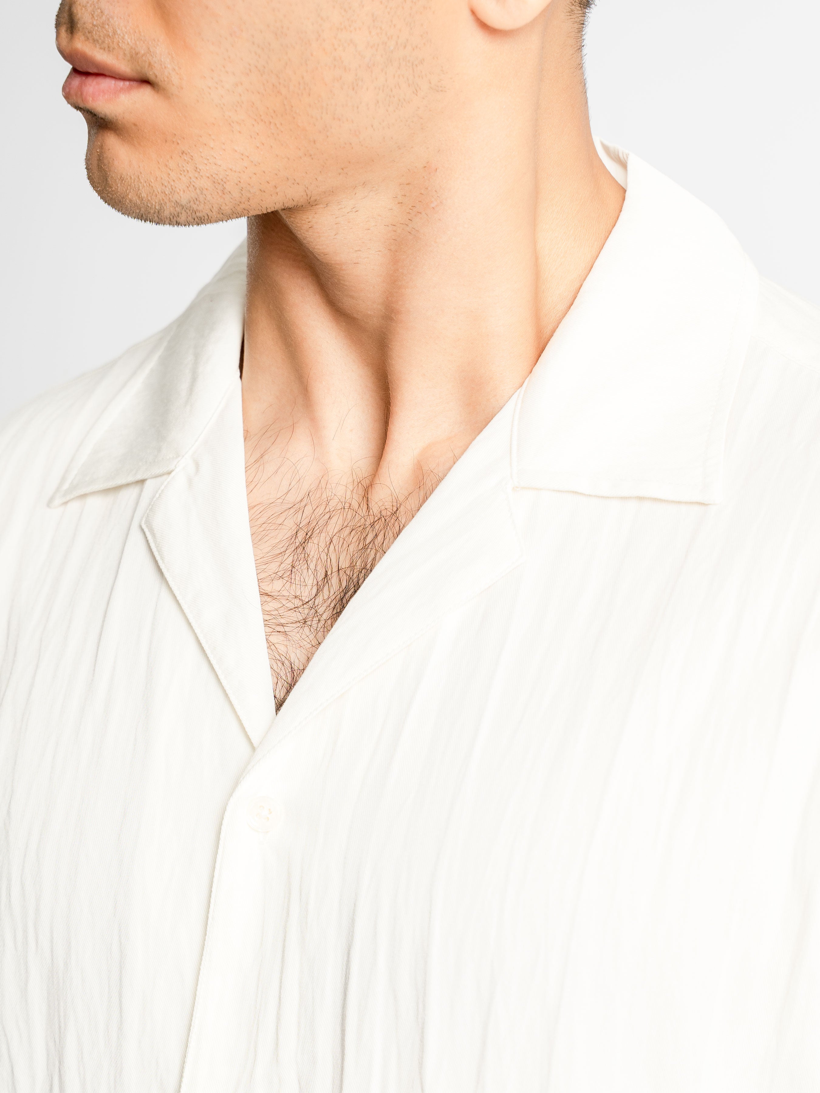 SandroShirtOffWhite_CampCollar_Collar - Zeve