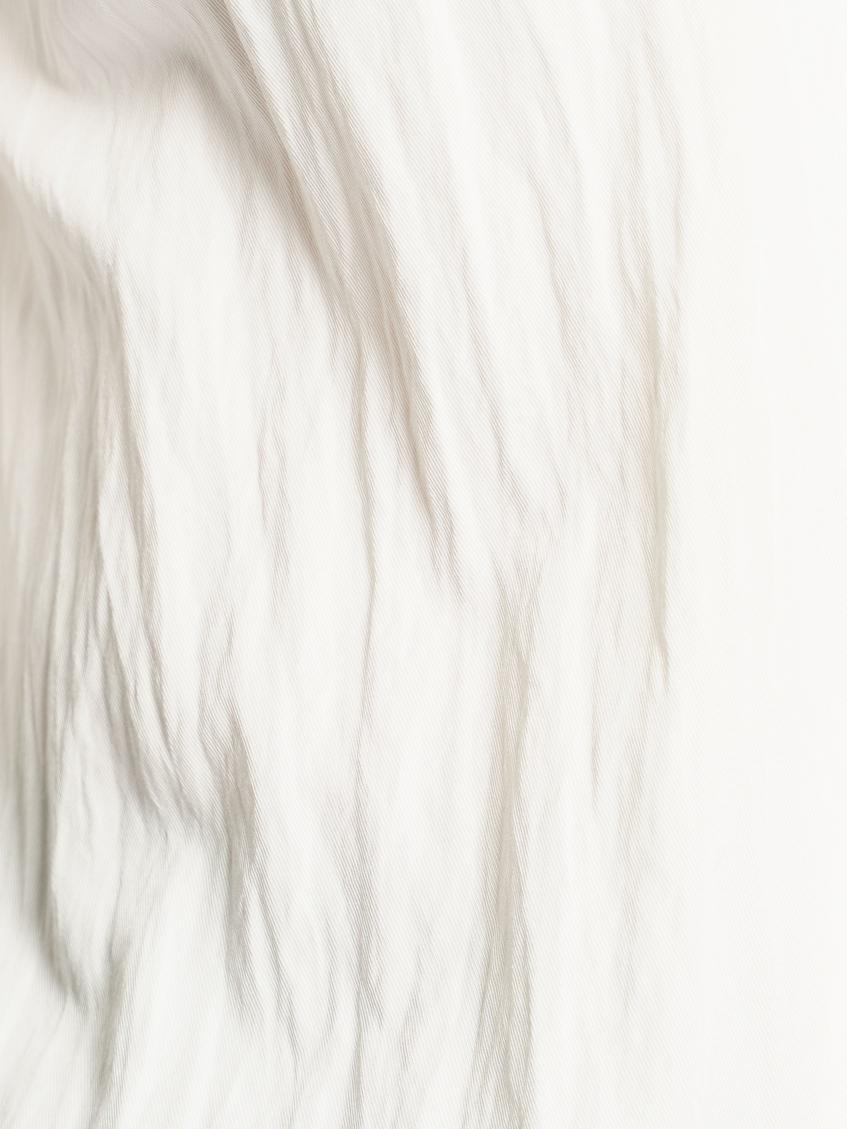 SandroShirtOffWhite_CampCollar_Material - Zeve