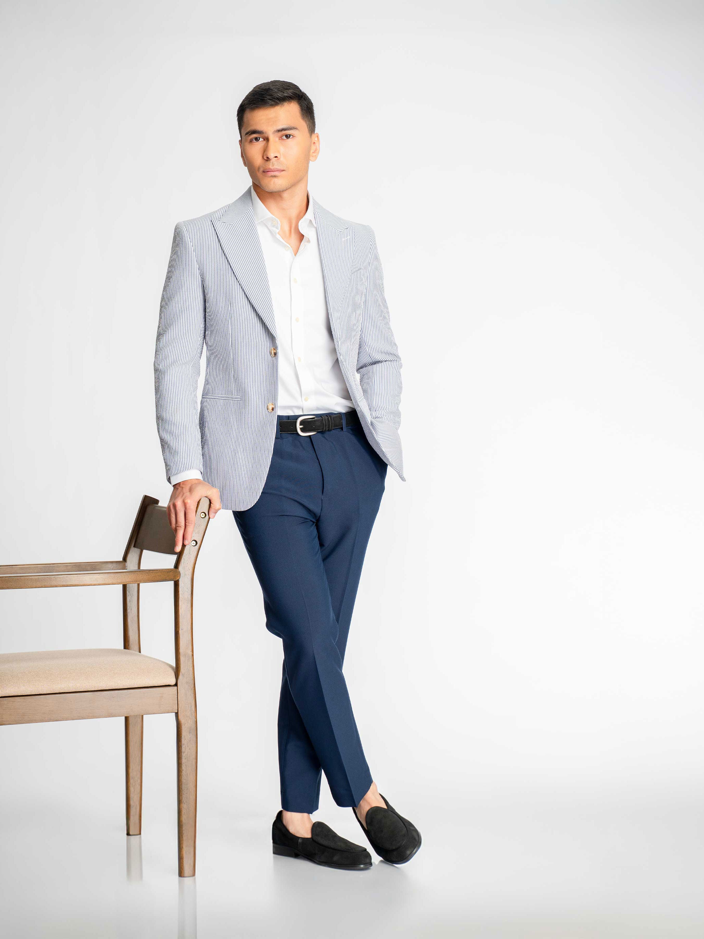 Single Breasted Suit Blazer – Seersucker White Blue Stripe (Peak Lapel)