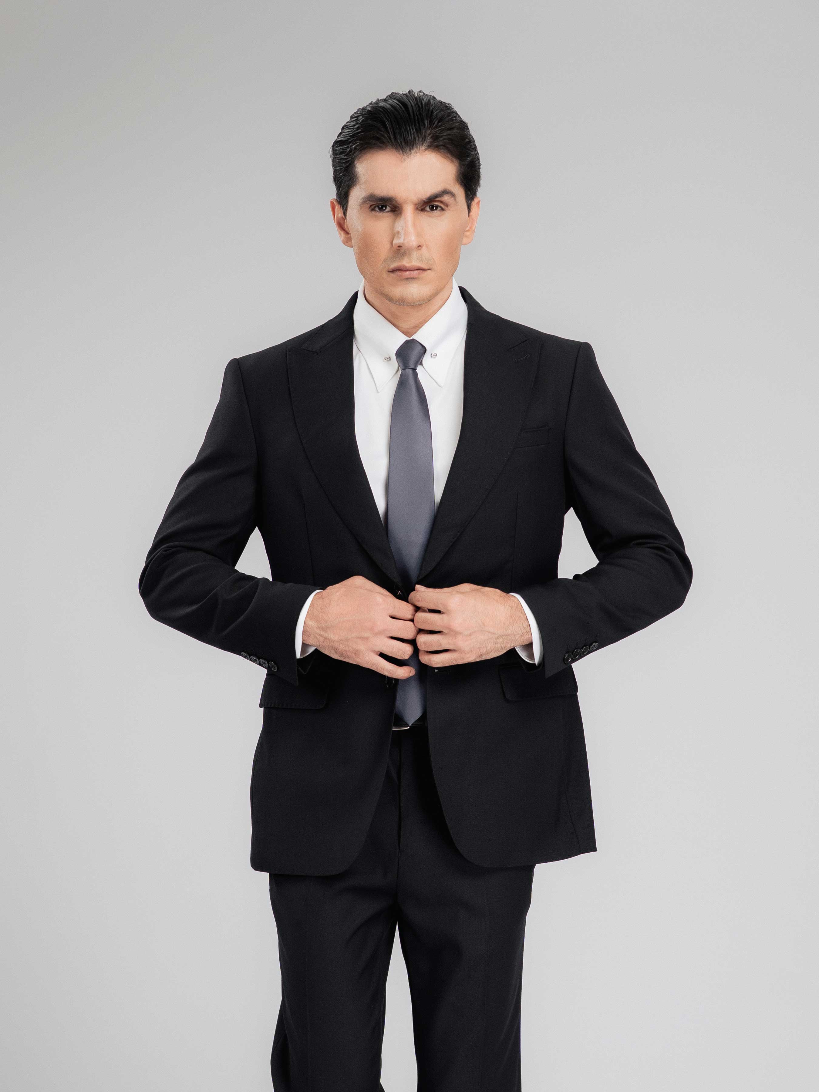 SingleBreastedSuitBlazerJetBlackPlainPeakLapelMain - Zeve