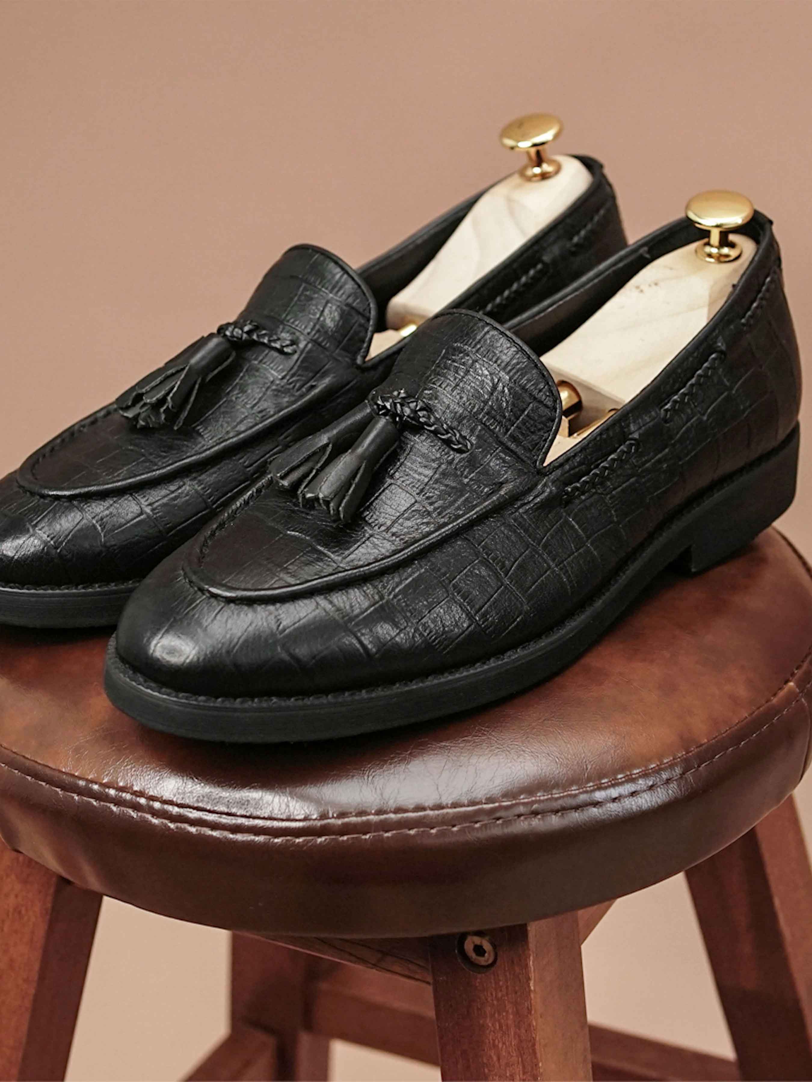 TasselLoaferBlackCrocoLeather_CrepeSole_7 - Zeve