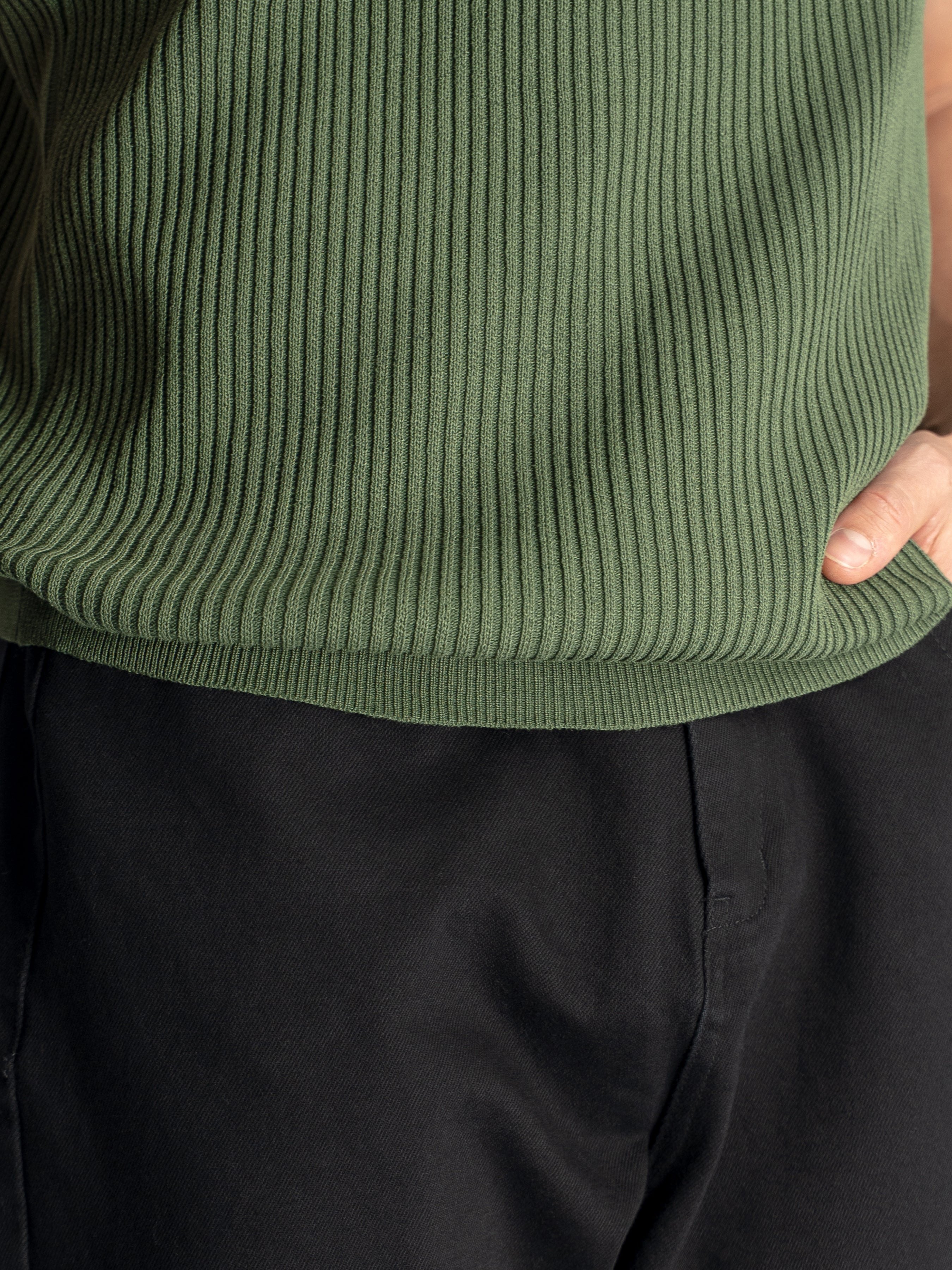 Theo Sleeveless Knit - Green