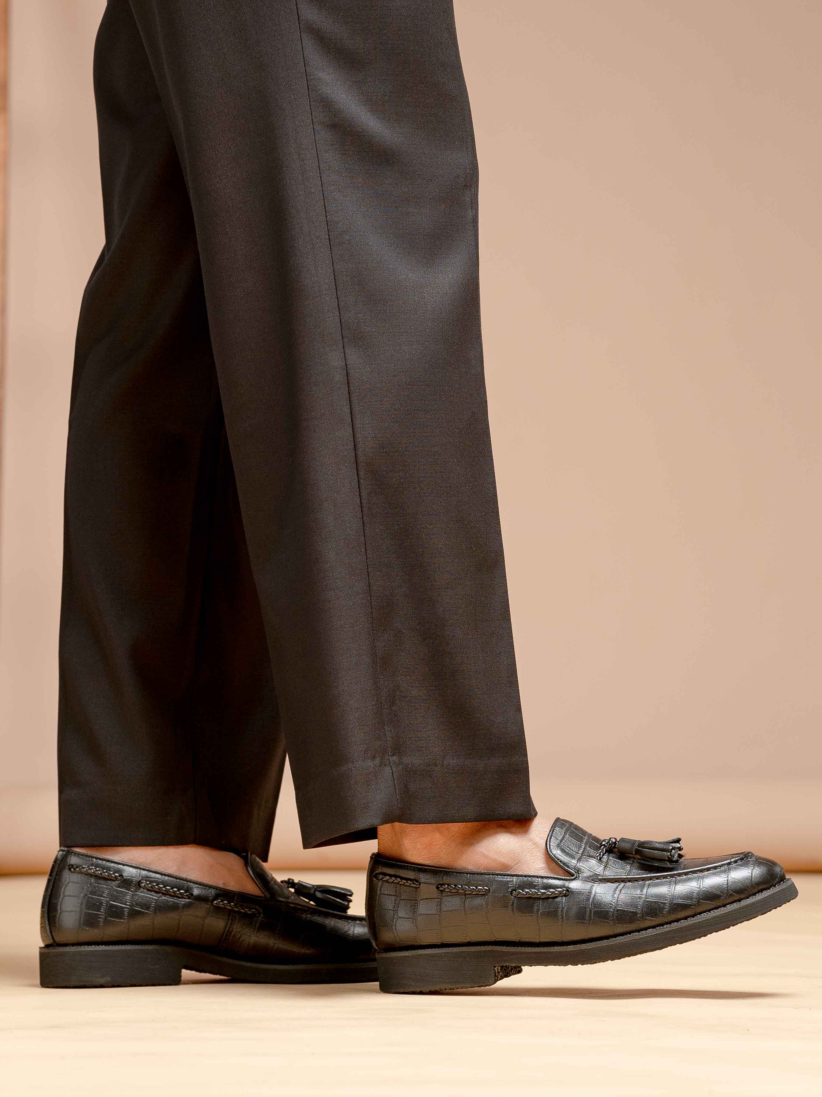 Vicolo Trousers With Belt Loop - Jet Black Plain (Wide Fit)