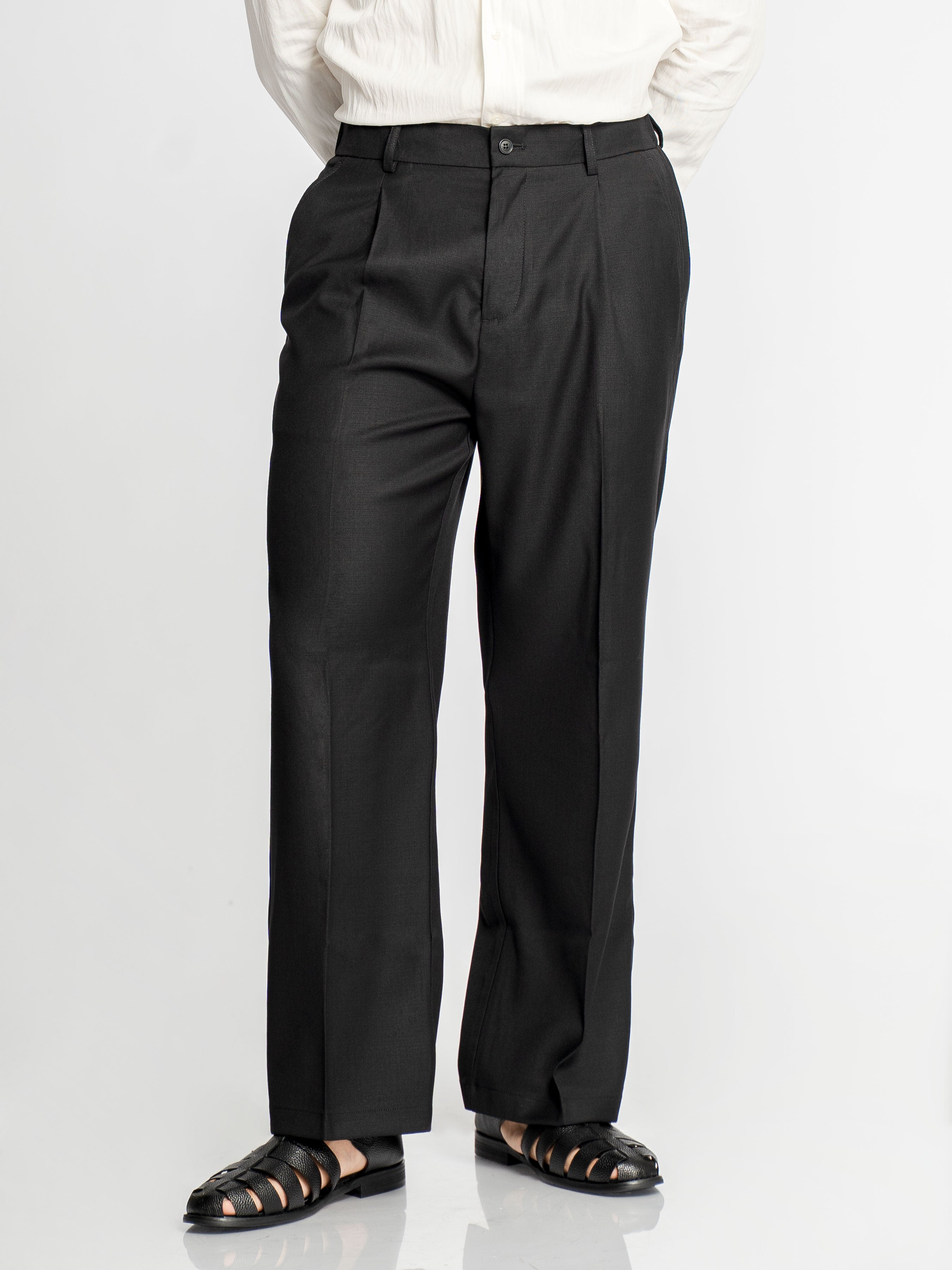 Velano Relaxed Trousers - Black (Wide Fit)