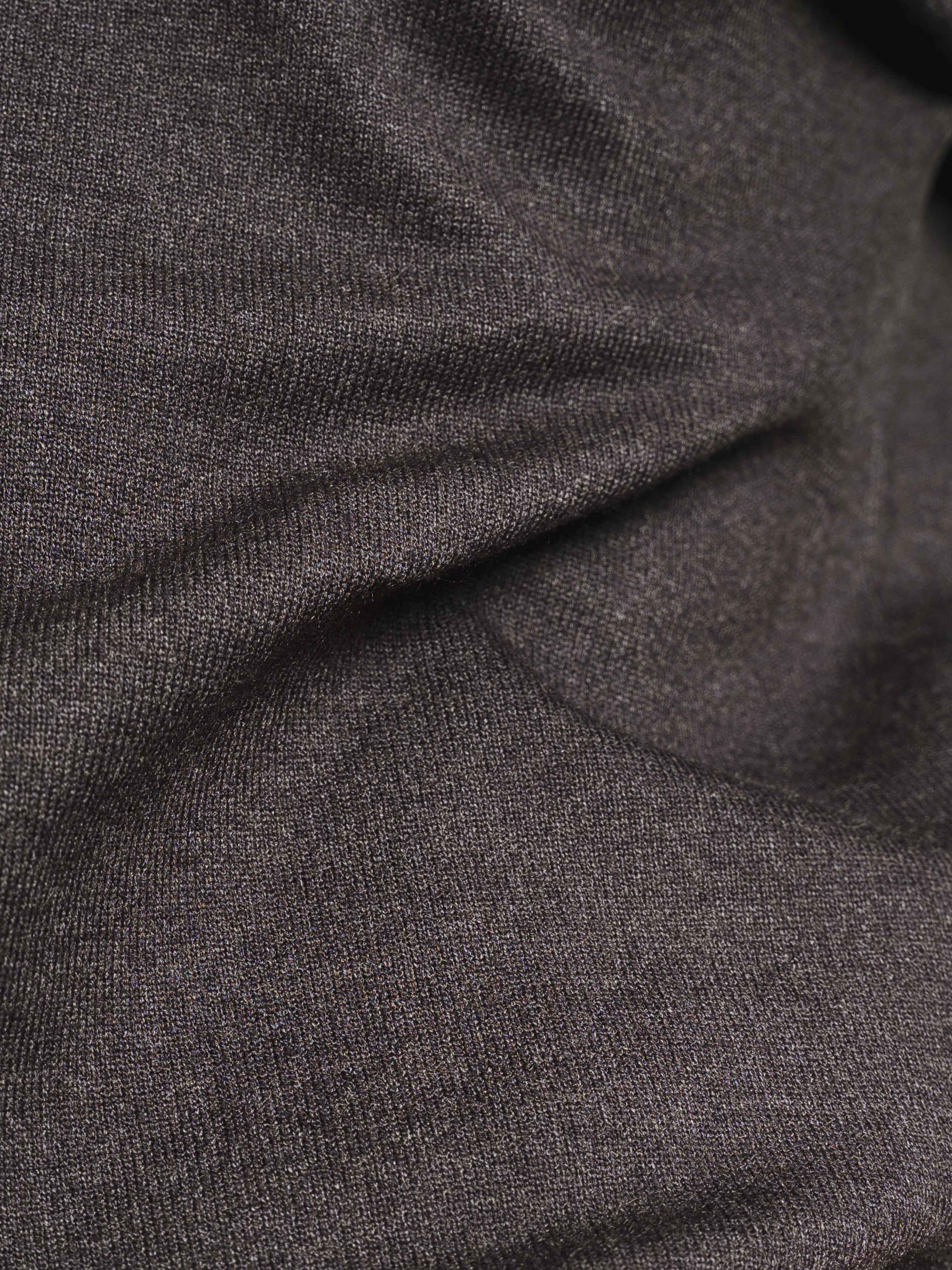 VittorioLongSleeveCrewNeckDarkGrey9 - Zeve