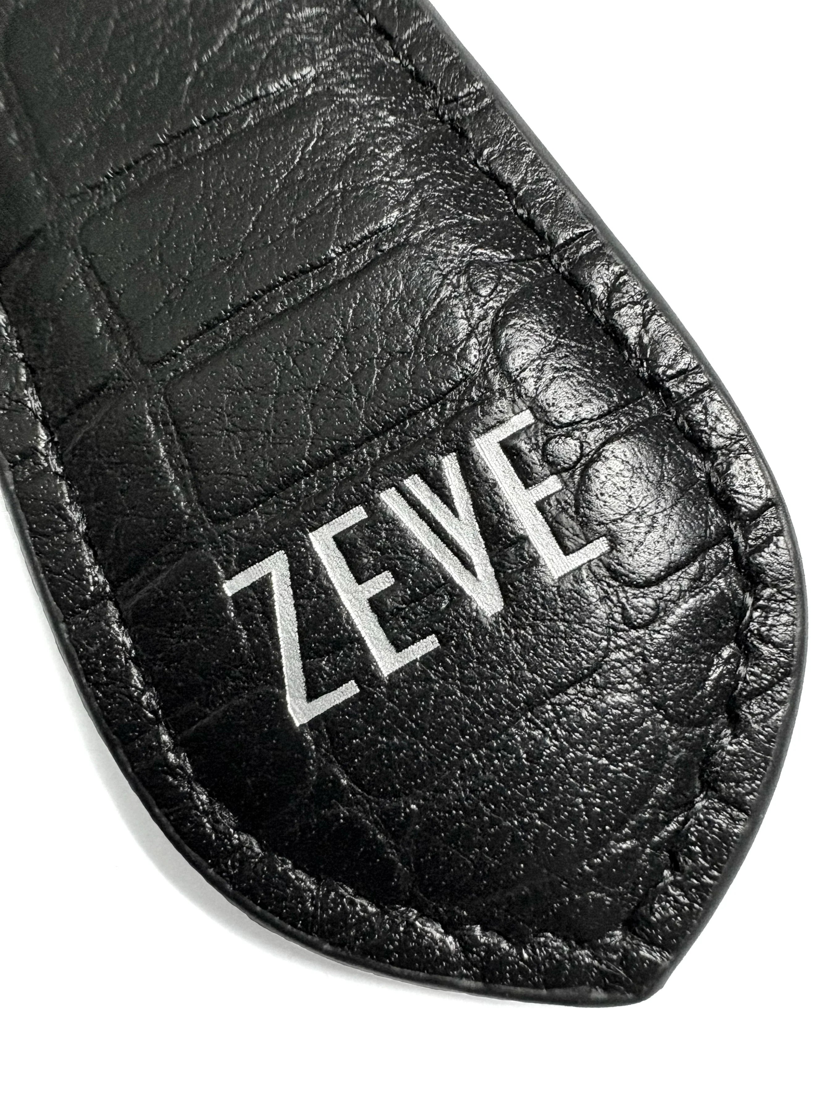 Zeve Leather Keychain