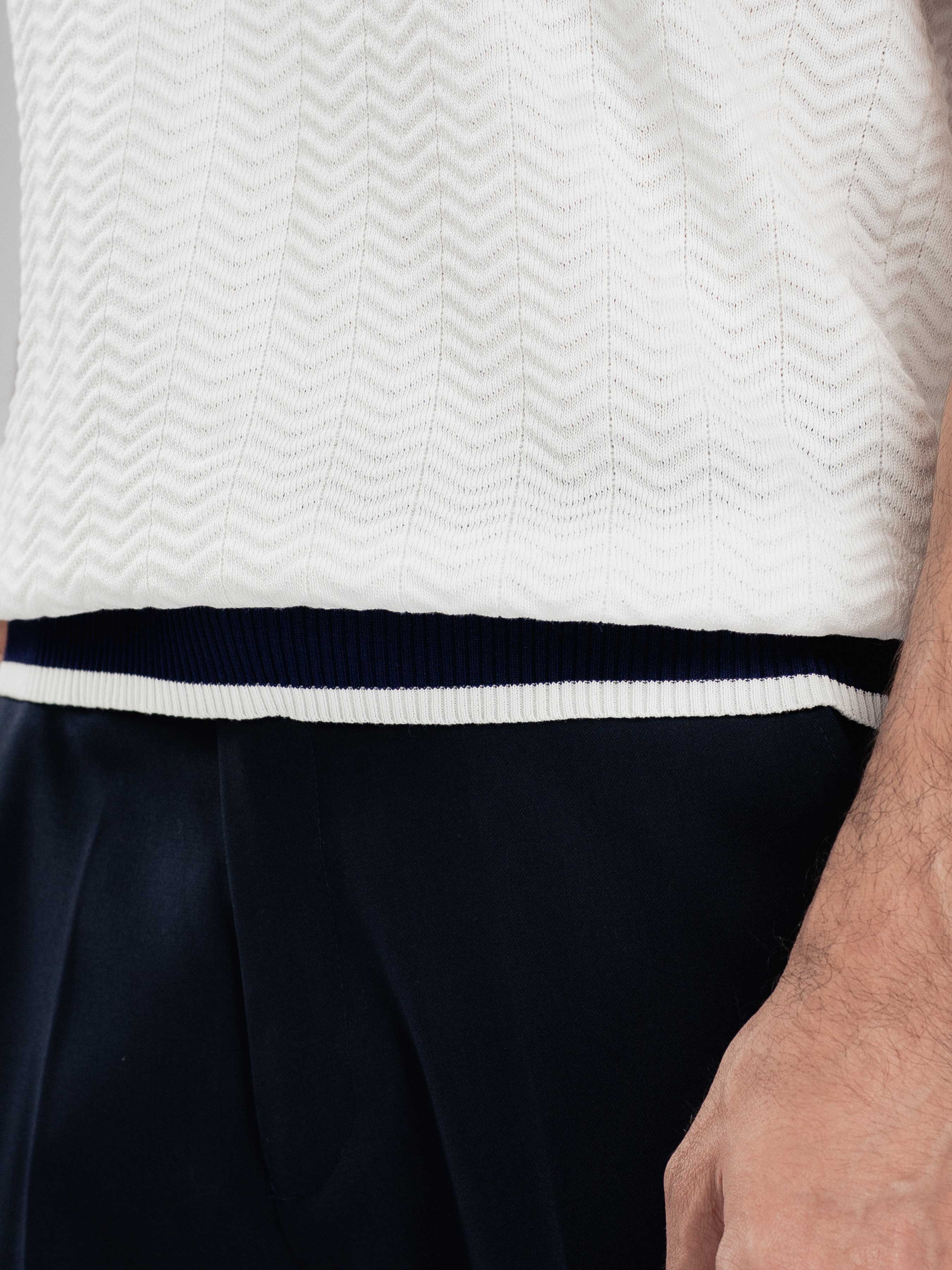 Zita Wave Knit Tee - White Open Collar