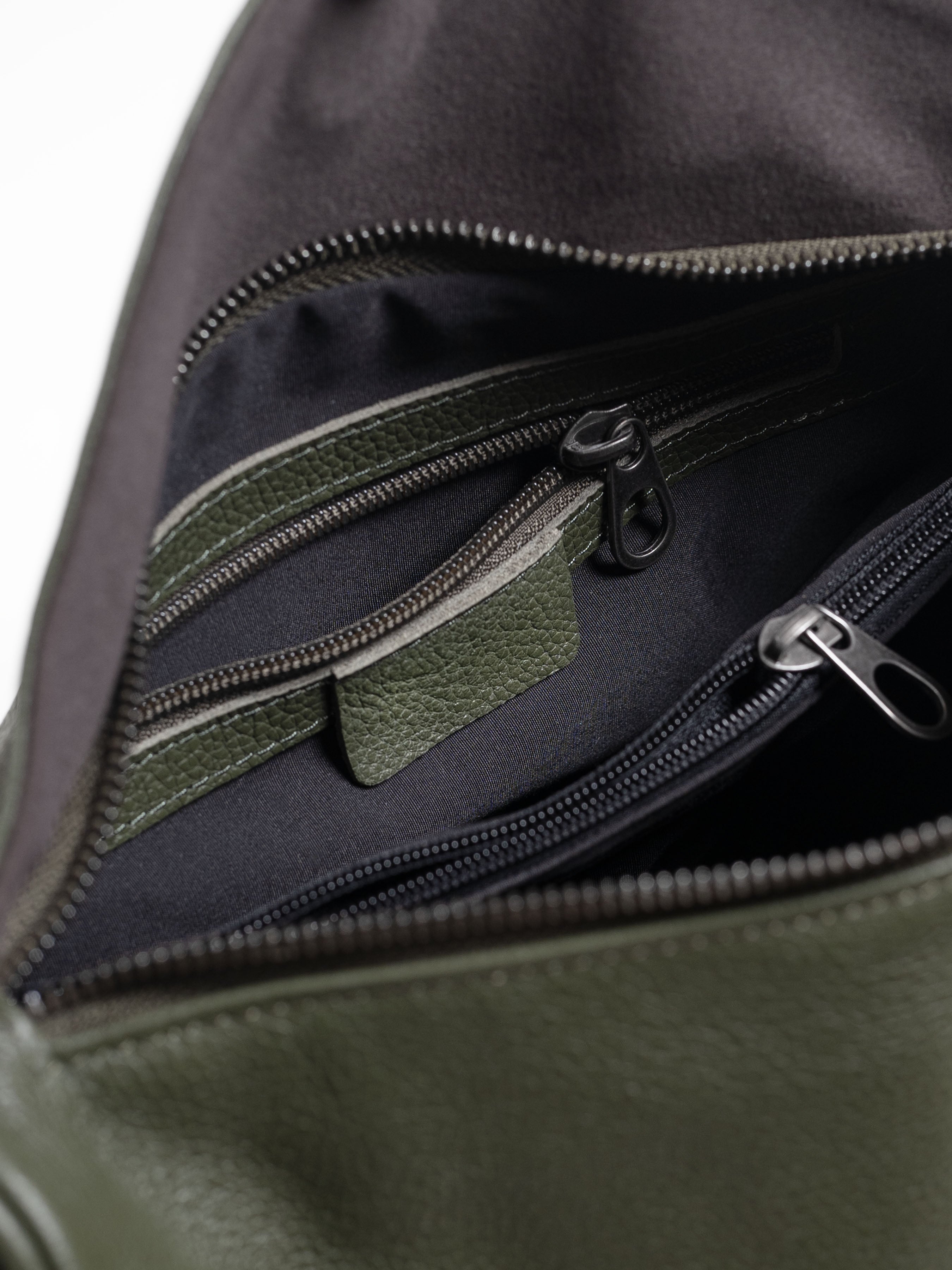 Leone Crossbody Bag - Olive Green Pebble Grain Leather