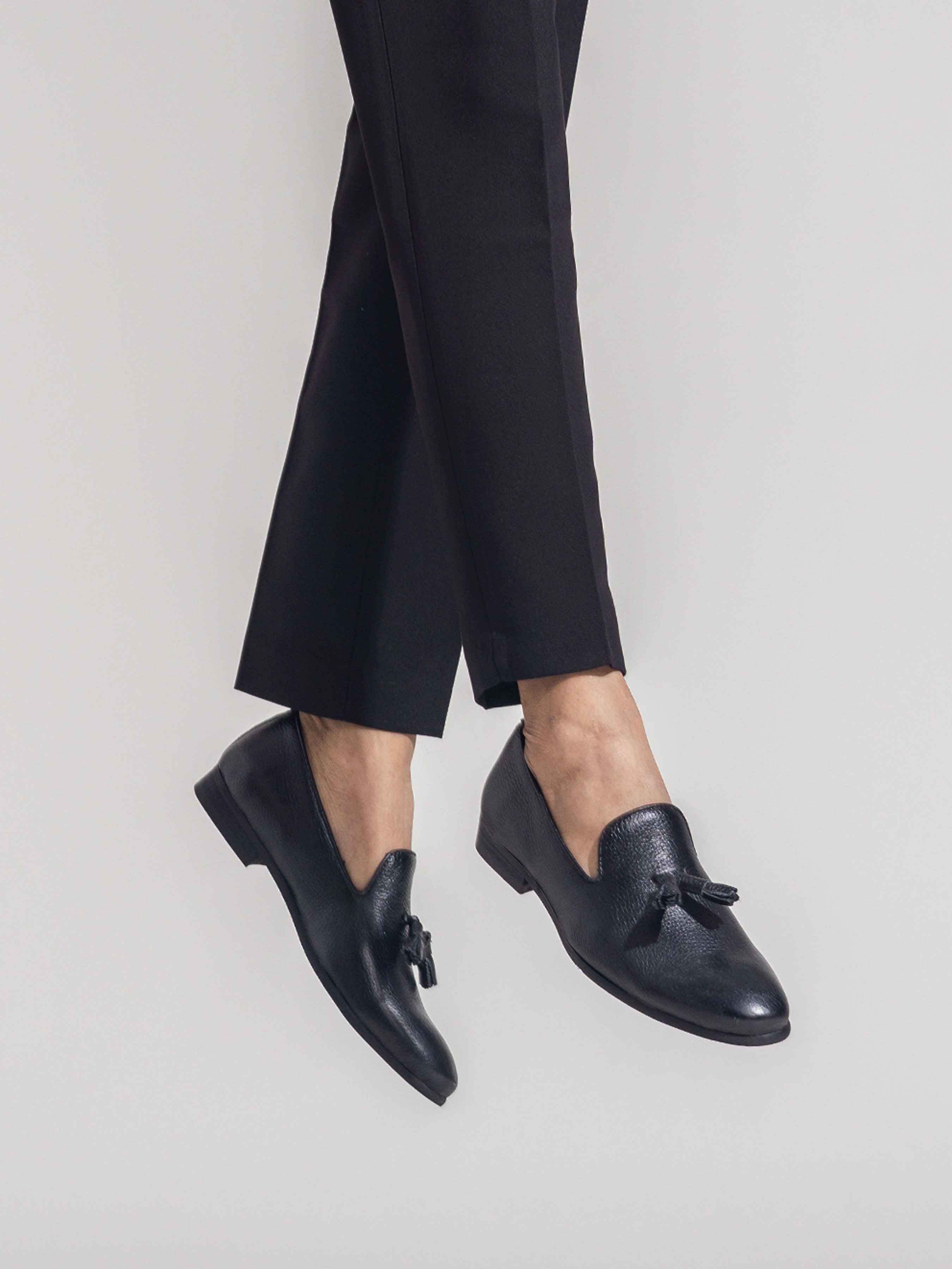 loafer-slipper-black-pebble-grain-men-shoes-zeve-international - Zeve