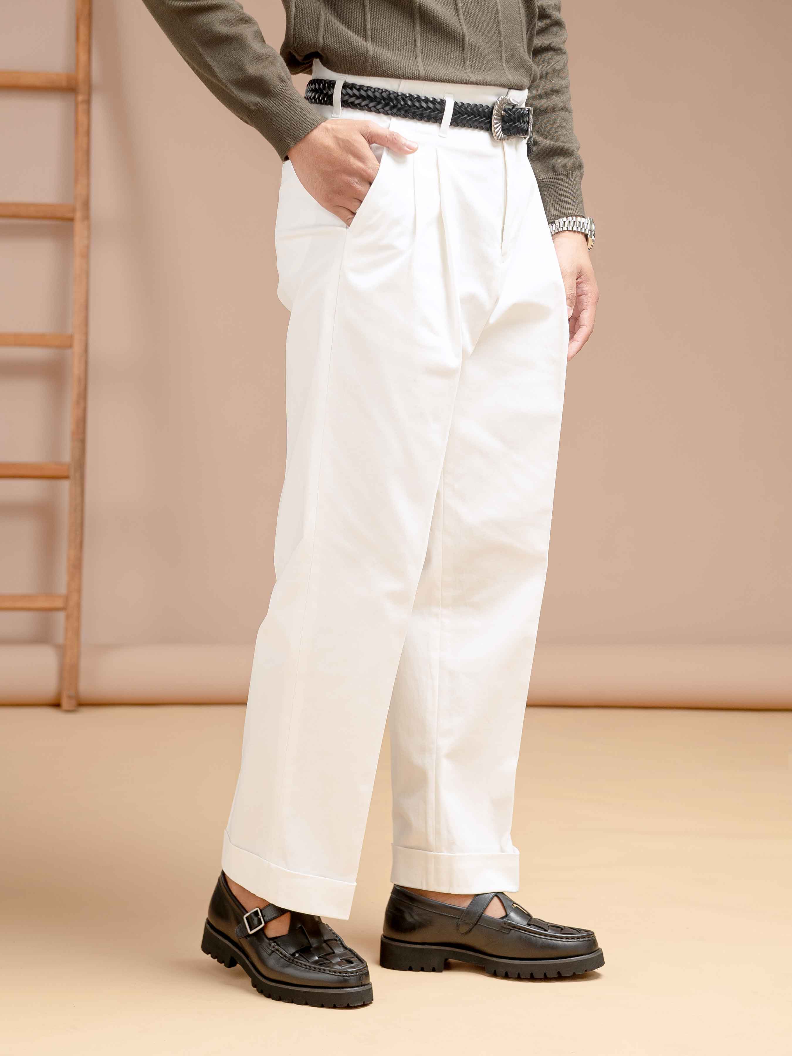 sienahighwaistpleated_white2_48439d84-31fe-42c3-9da1-f2f6b0906a1b - Zeve