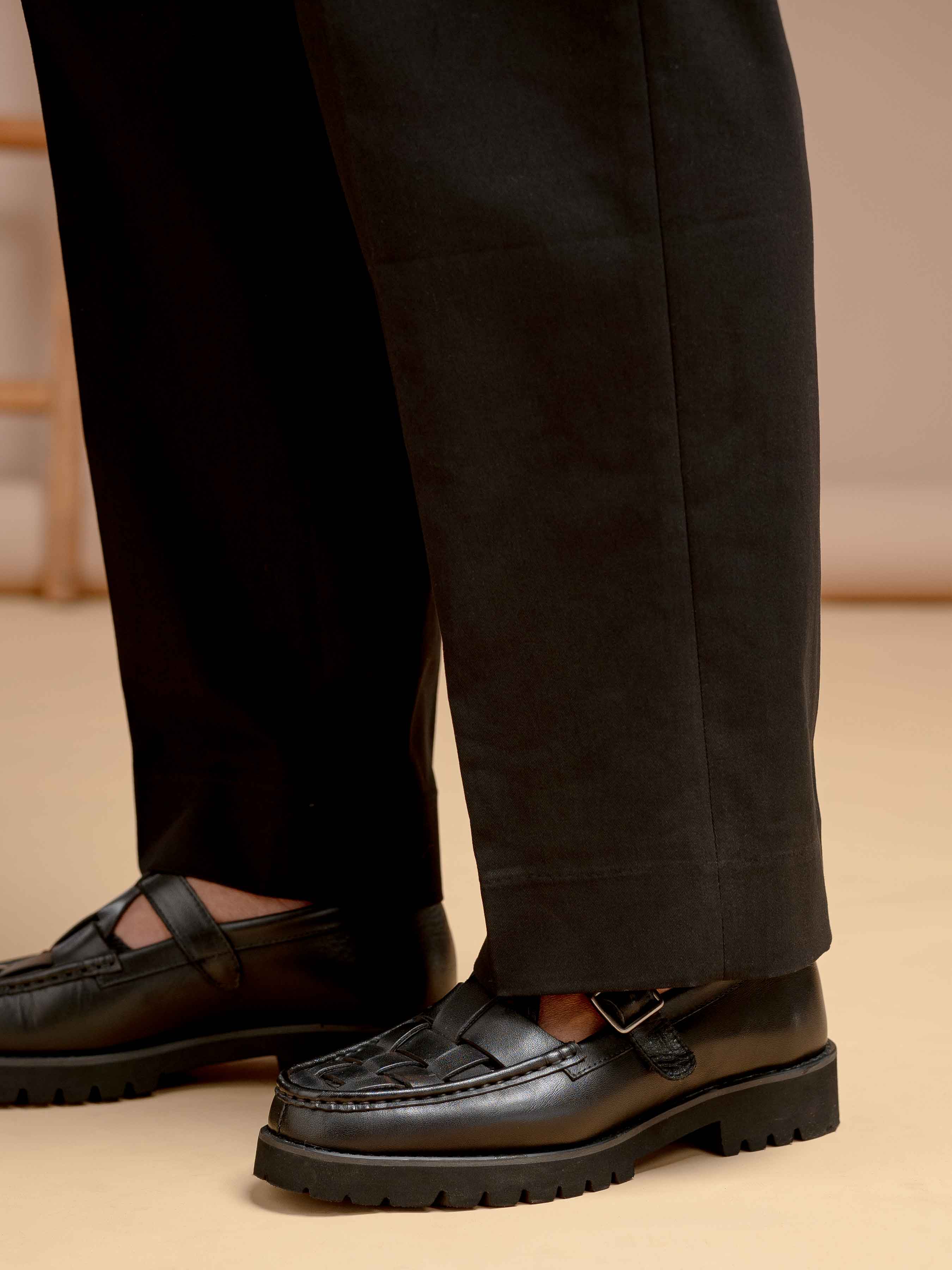 veneziapleatedtrousers-black7_59e3f990-377b-428d-91c5-f98a73fe7afb - Zeve