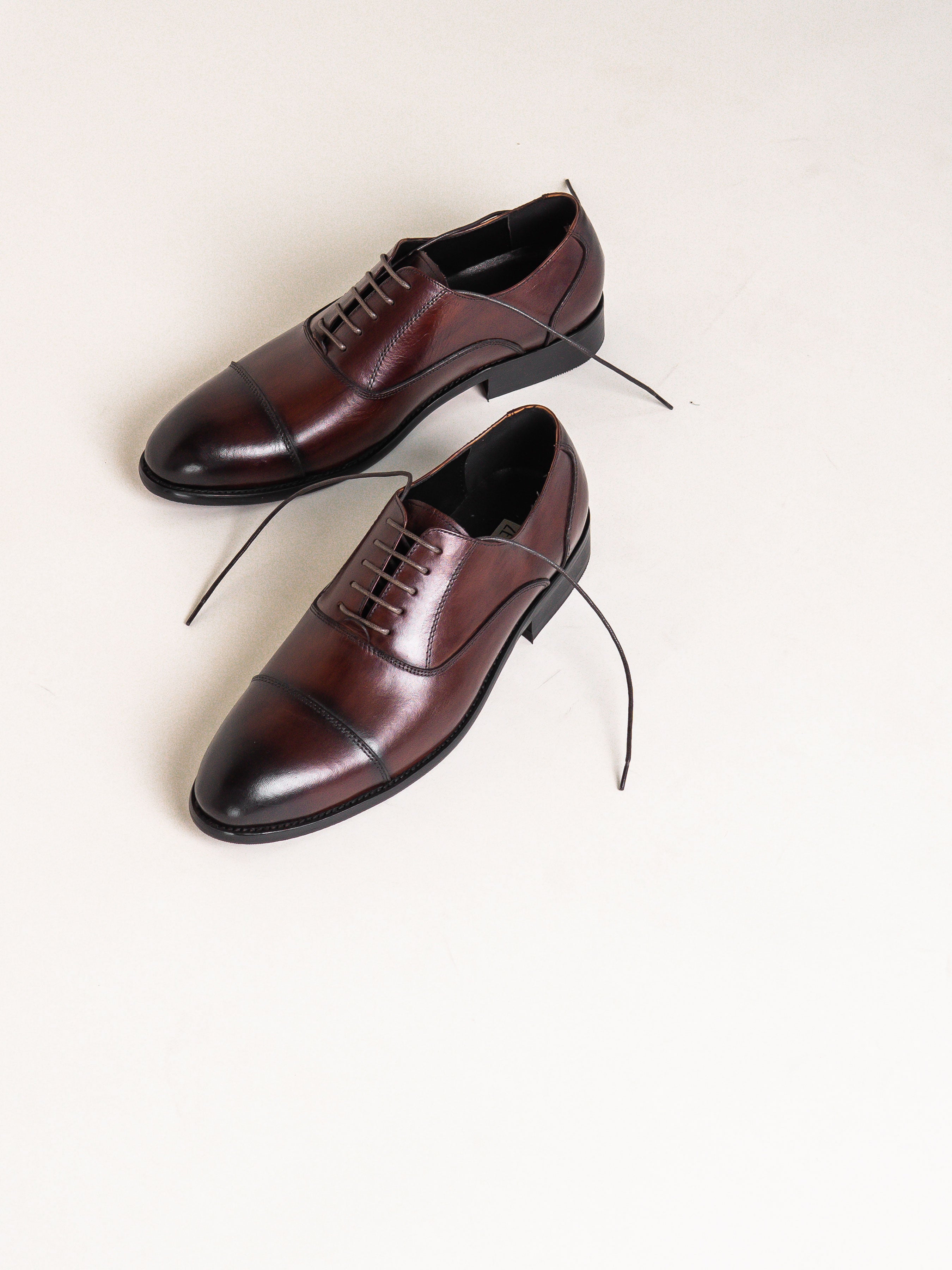 Oxford Cap Toe - Dark Brown Lace Up (Hand Painted Patina) - Zeve Shoes