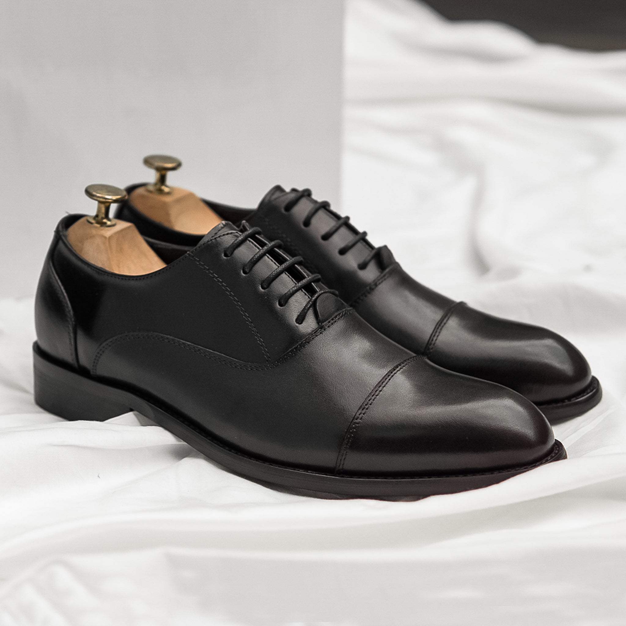 Oxford Cap Toe - Black Lace Up - Zeve Shoes