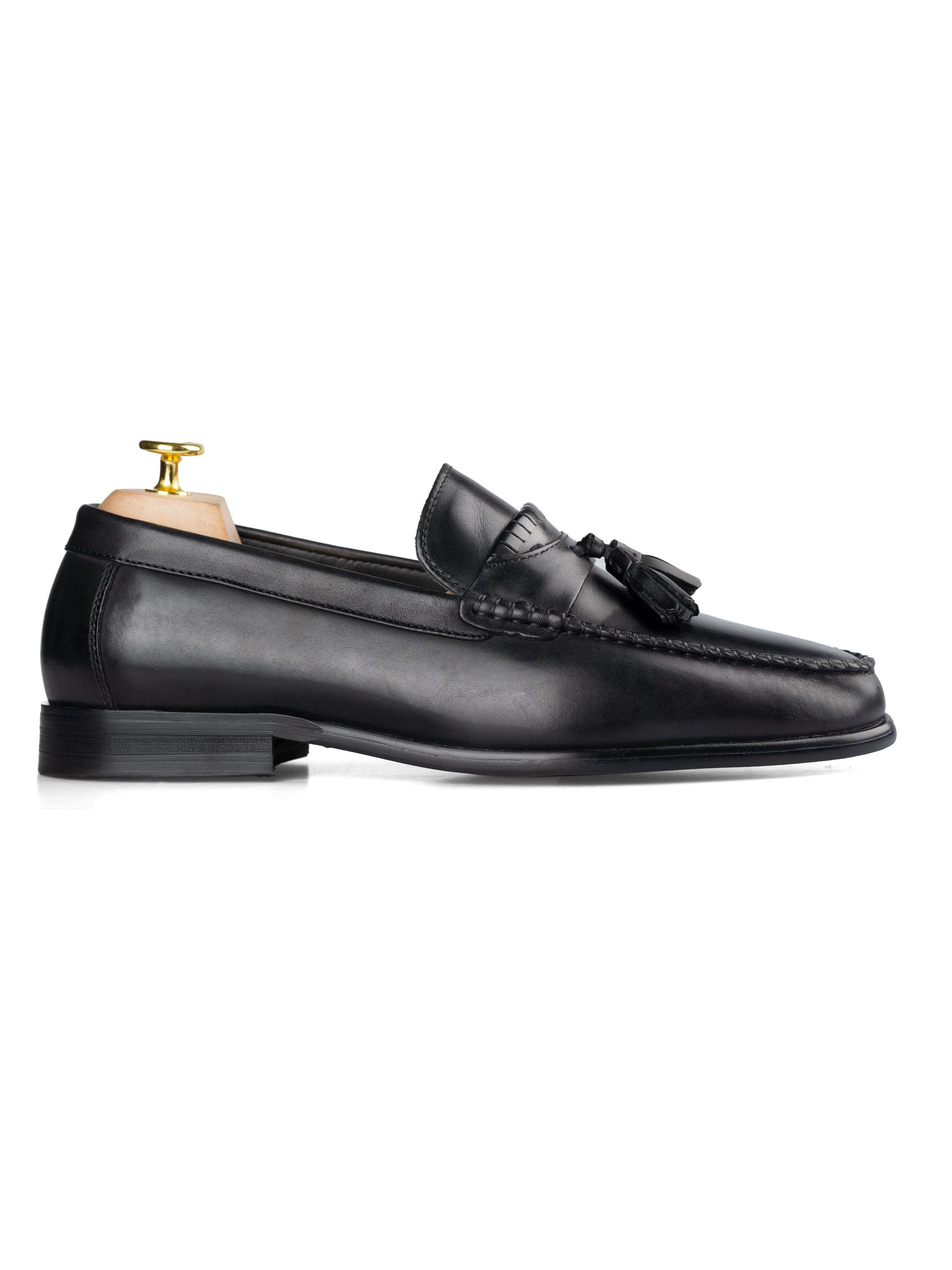 Tassel Moccasin Loafer - Solid Black - Zeve Shoes
