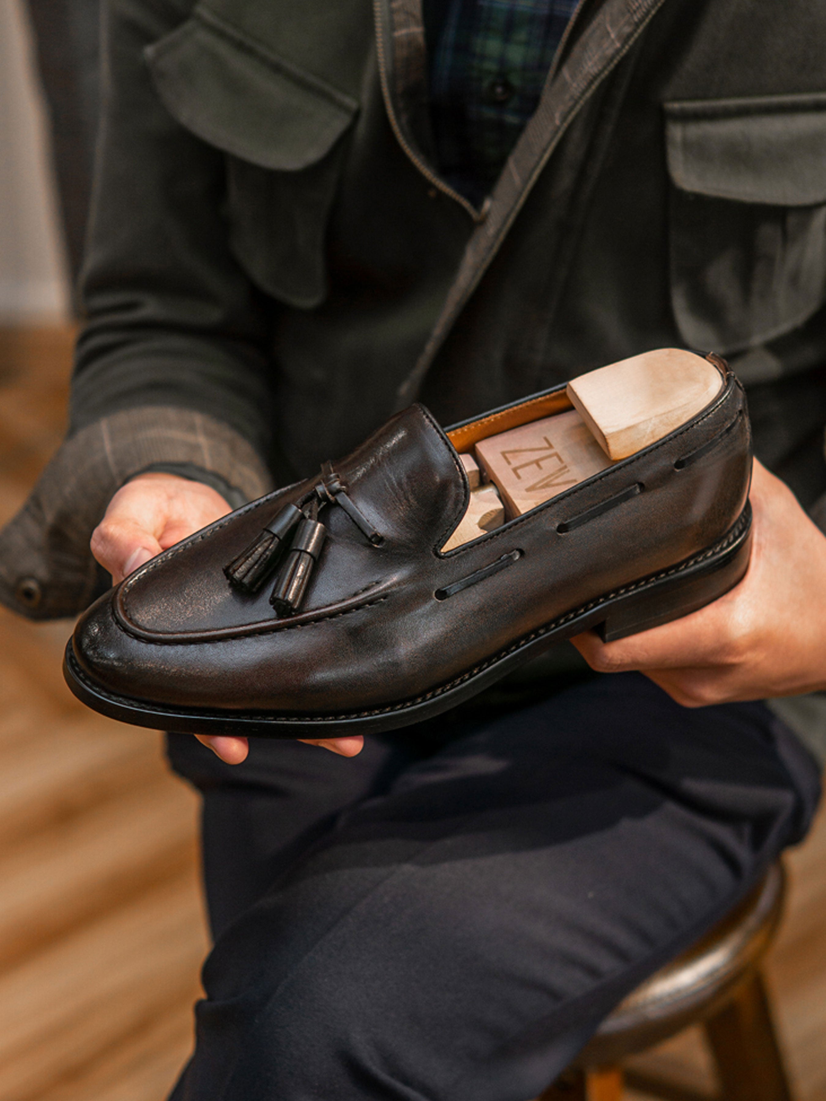 Tassel Loafer - Dark Brown (Hand Painted Patina) - Zeve Shoes