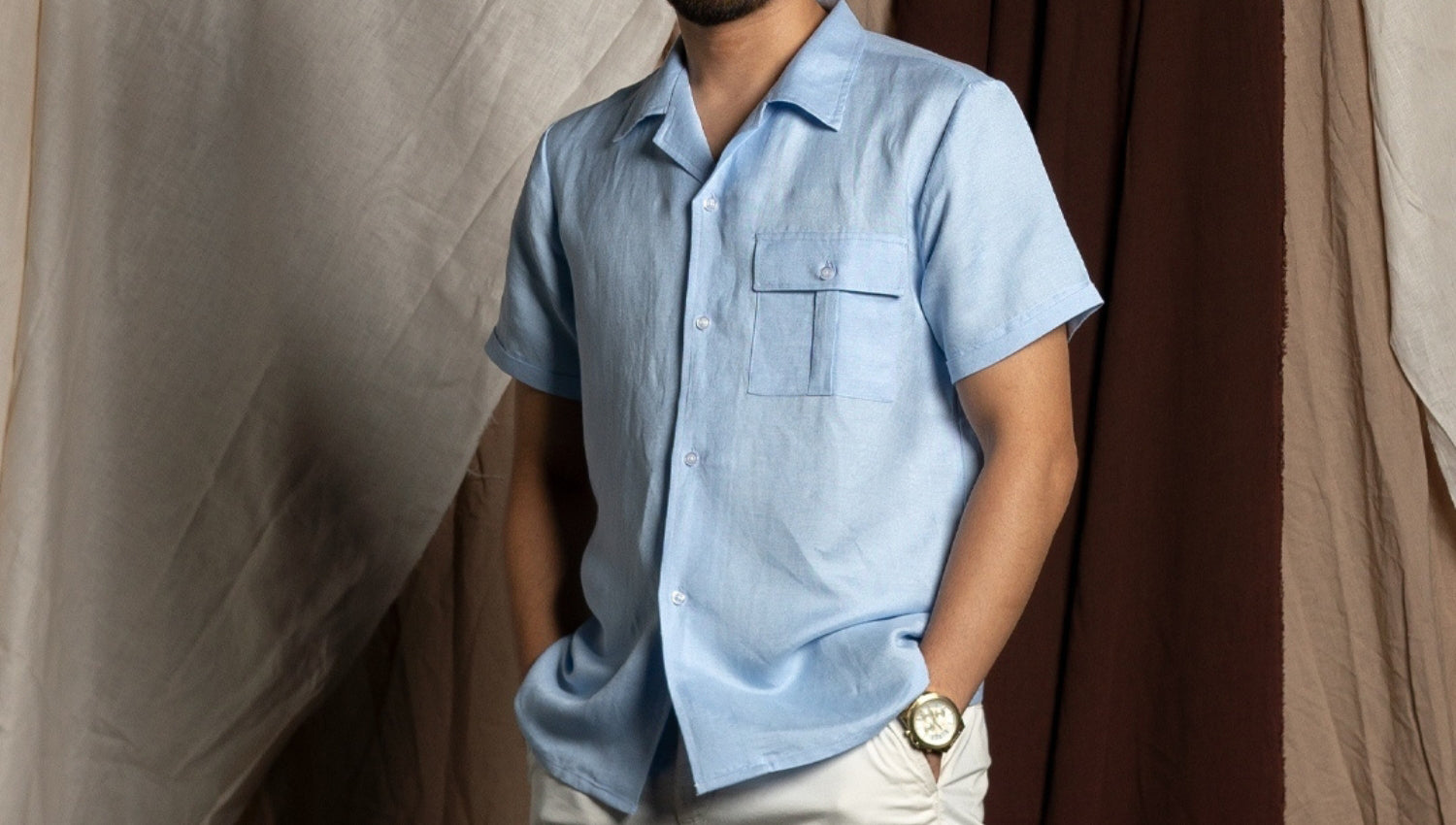 Light blue casual shirt for men that is suitable for any occasion