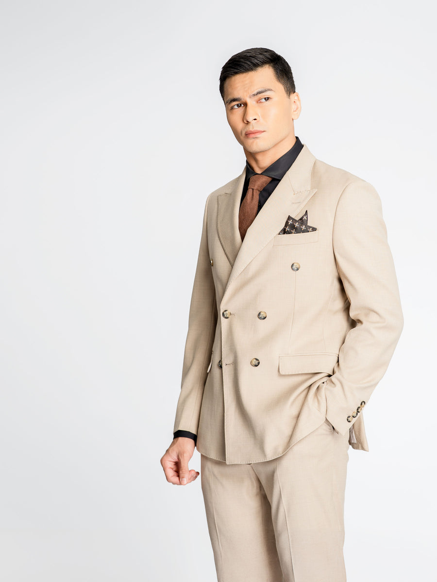 DoubleBreastedSuitBlazerCreamBeigePlain_PeakLapel_Halfbody - Zeve