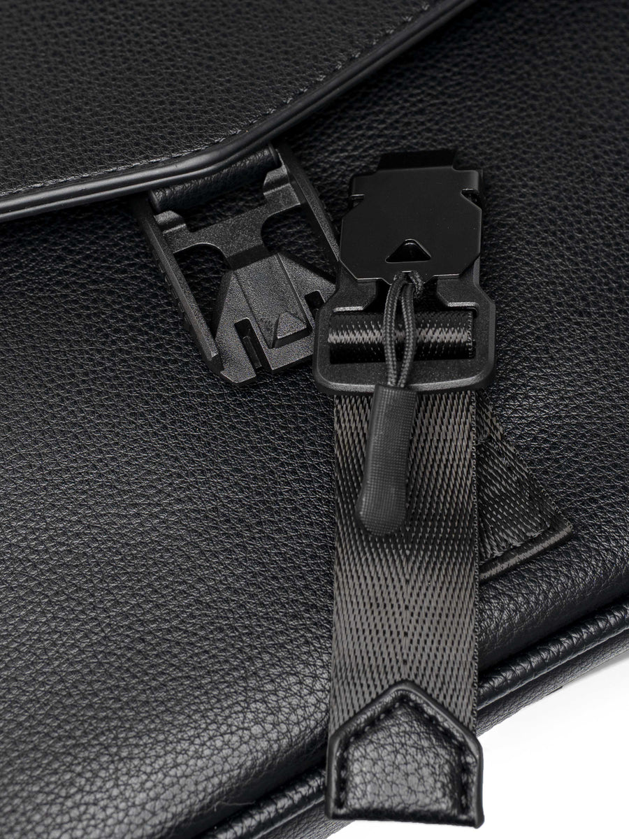 FiorenzoCrossbodyBagBlackLeather6 - Zeve