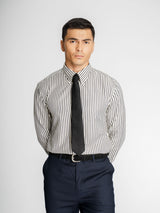 GiovanniSeersuckerShirtCreamBlueStripe_ButtonDownCollar_HalfBody - Zeve