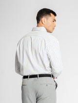MarciSeersuckerShirtWhiteBlueStripe_ButtonDownCollar_Back - Zeve