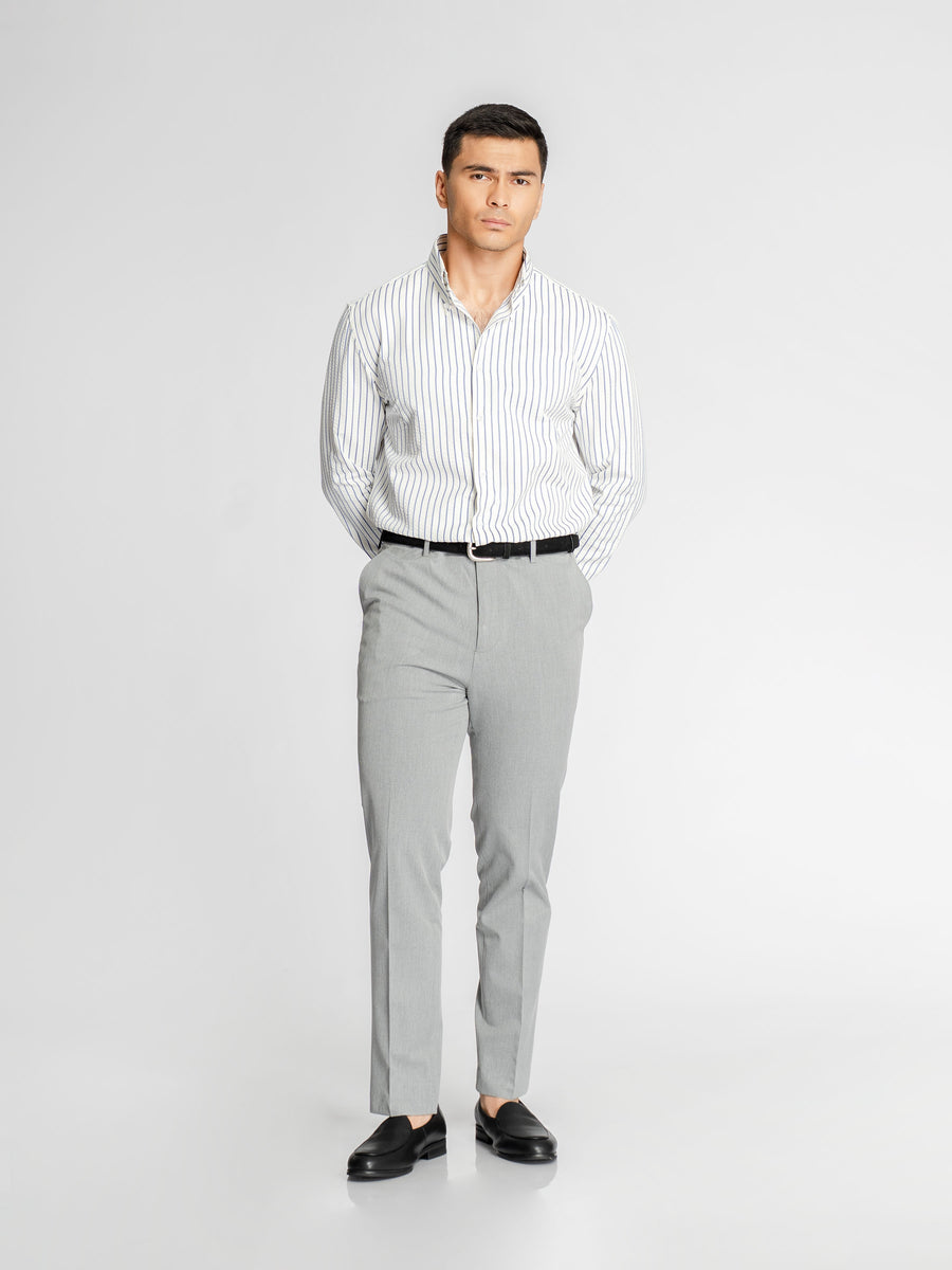 MarciSeersuckerShirtWhiteBlueStripe_ButtonDownCollar_FullBody1 - Zeve