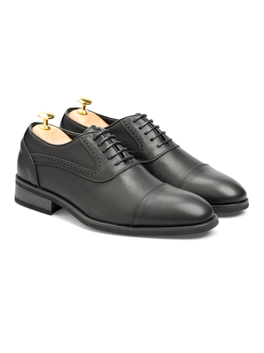 OxfordCapToeSolidBlackLeather_StudSole_Front - Zeve