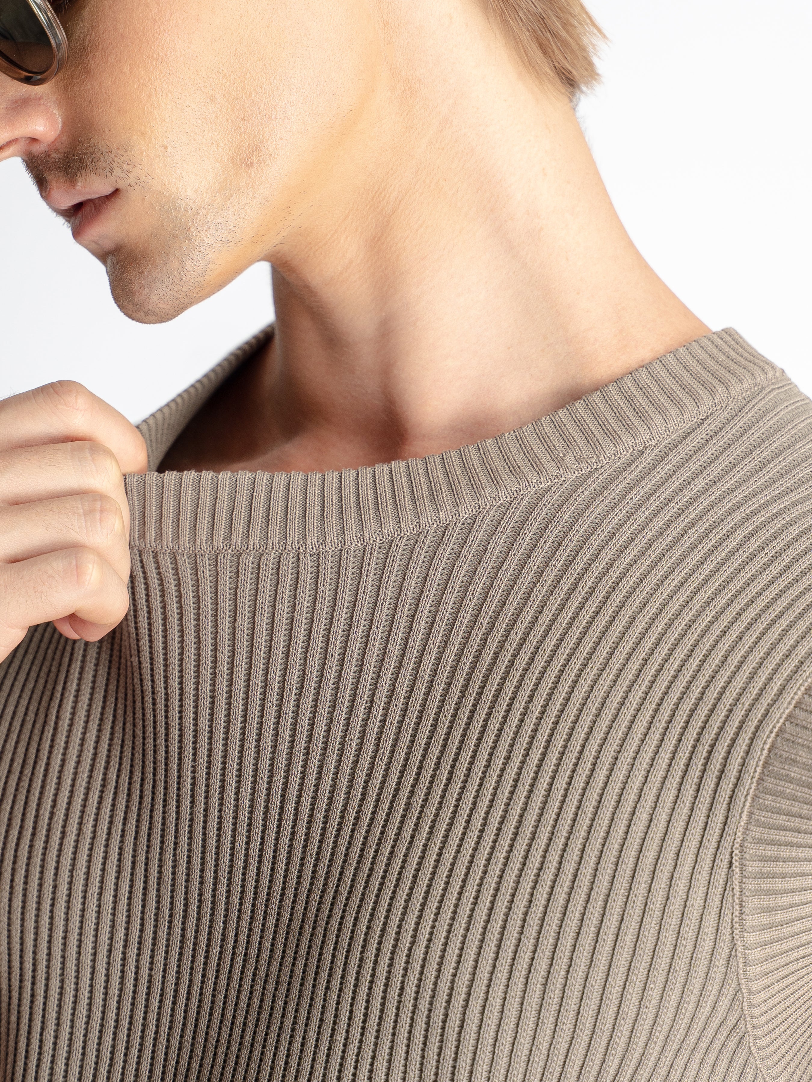 Theo Sleeveless Knit - Light Brown