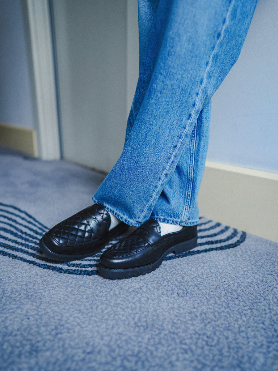 VadilloPennyLoaferSolidBlackLeather_EvaCombat_2 - Zeve
