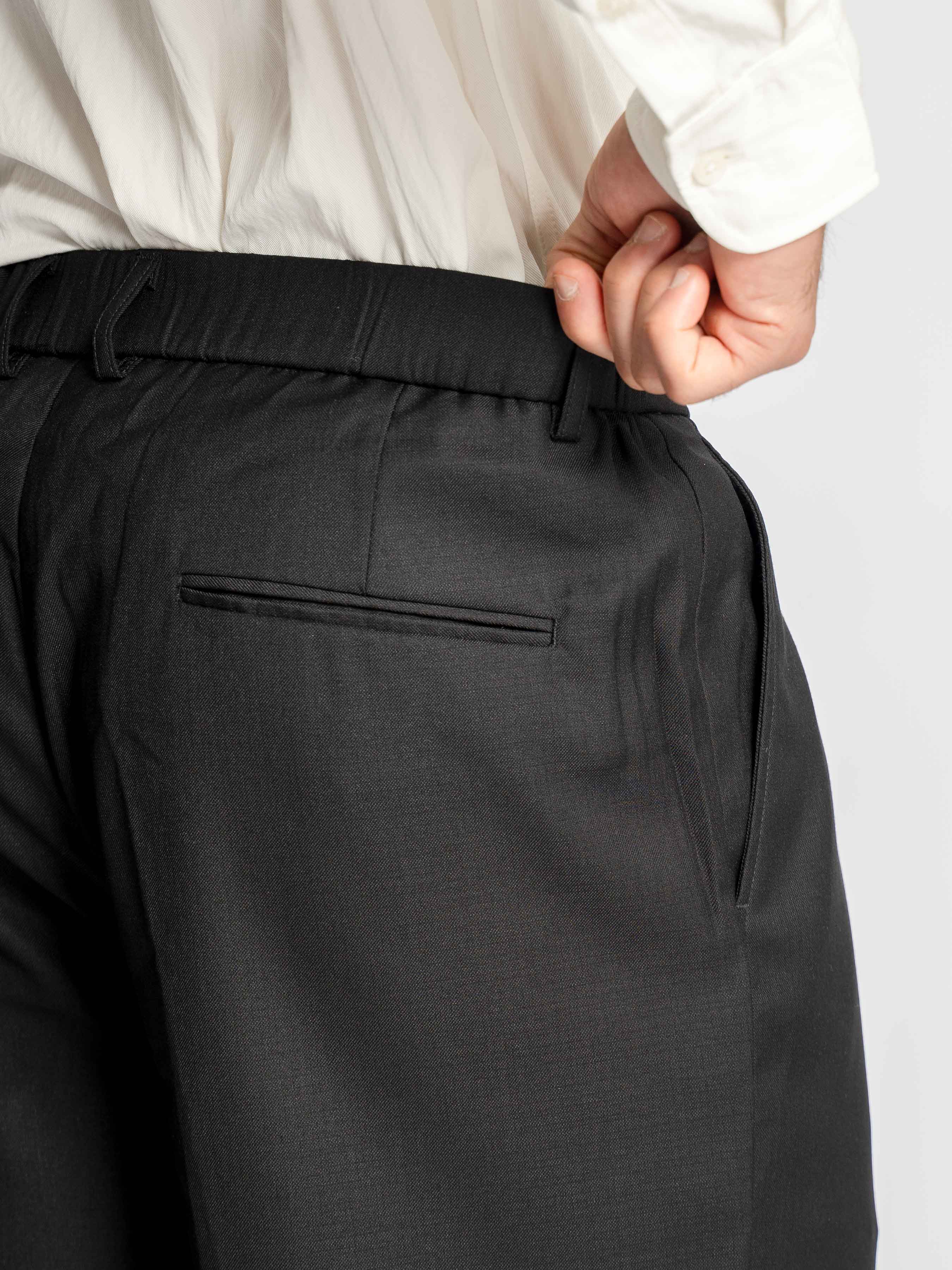 Velano Relaxed Trousers - Black (Wide Fit)