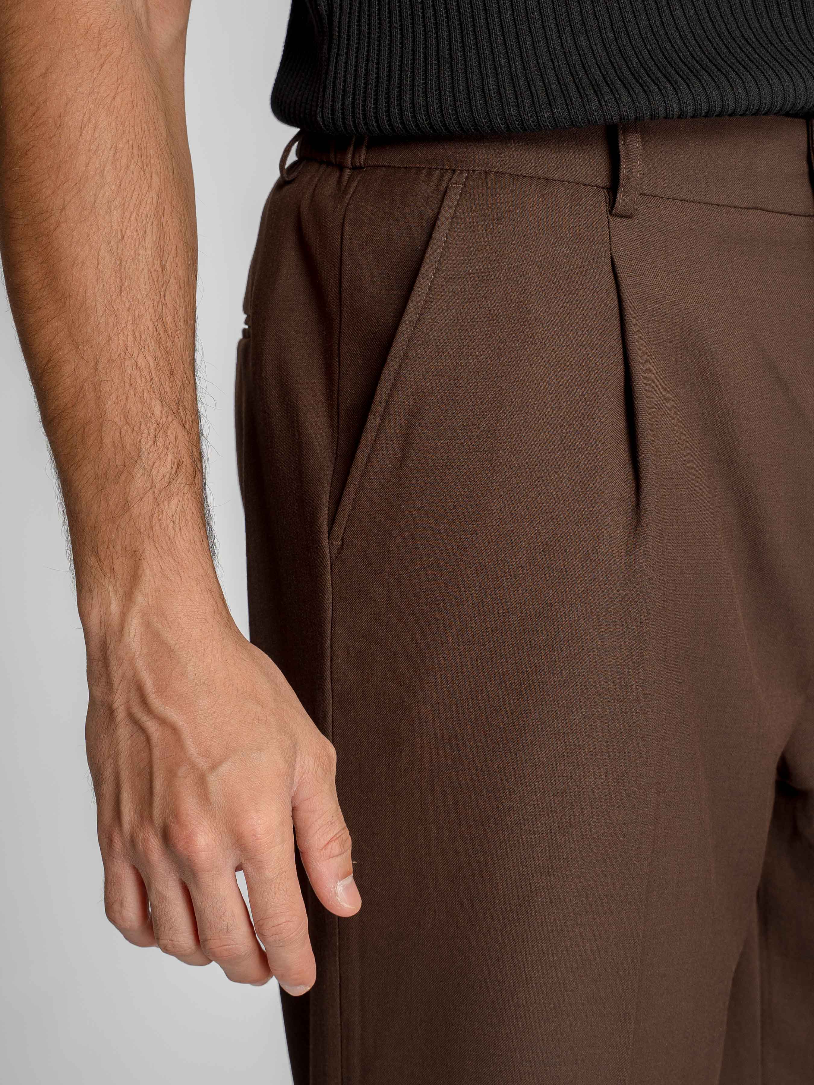 Velano Relaxed Trousers - Coffee (Wide Fit)