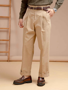 sienahighwaistpleated_khakis1_ec3ce2ae-79e9-42f9-bd0e-2b93fd1e8c5b - Zeve