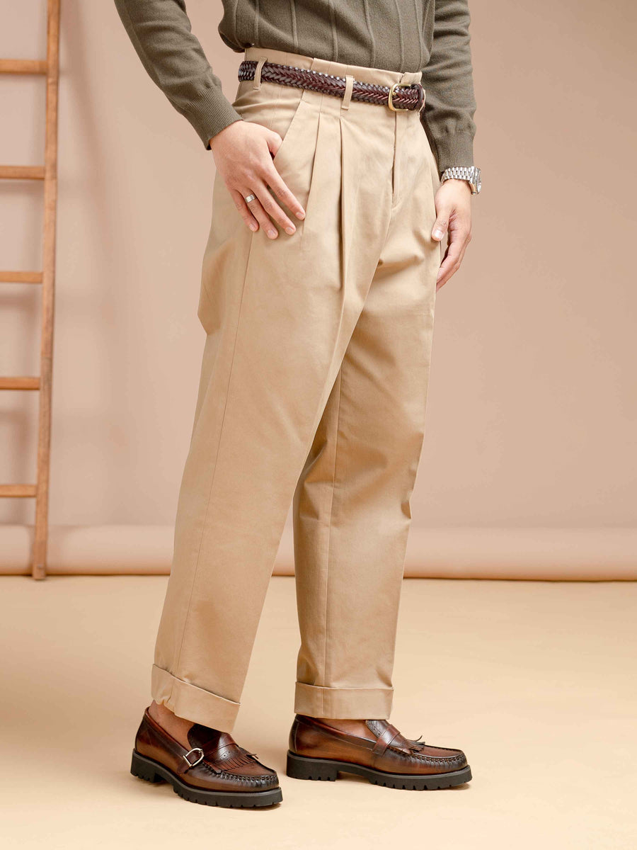 sienahighwaistpleated_khakis2_e59121b9-7414-42cd-93dc-4fdcdb619d6d - Zeve