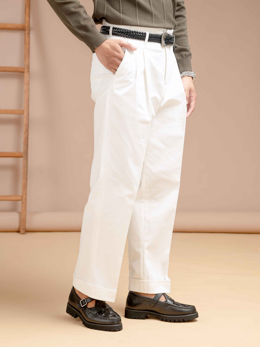 sienahighwaistpleated_white2_48439d84-31fe-42c3-9da1-f2f6b0906a1b - Zeve
